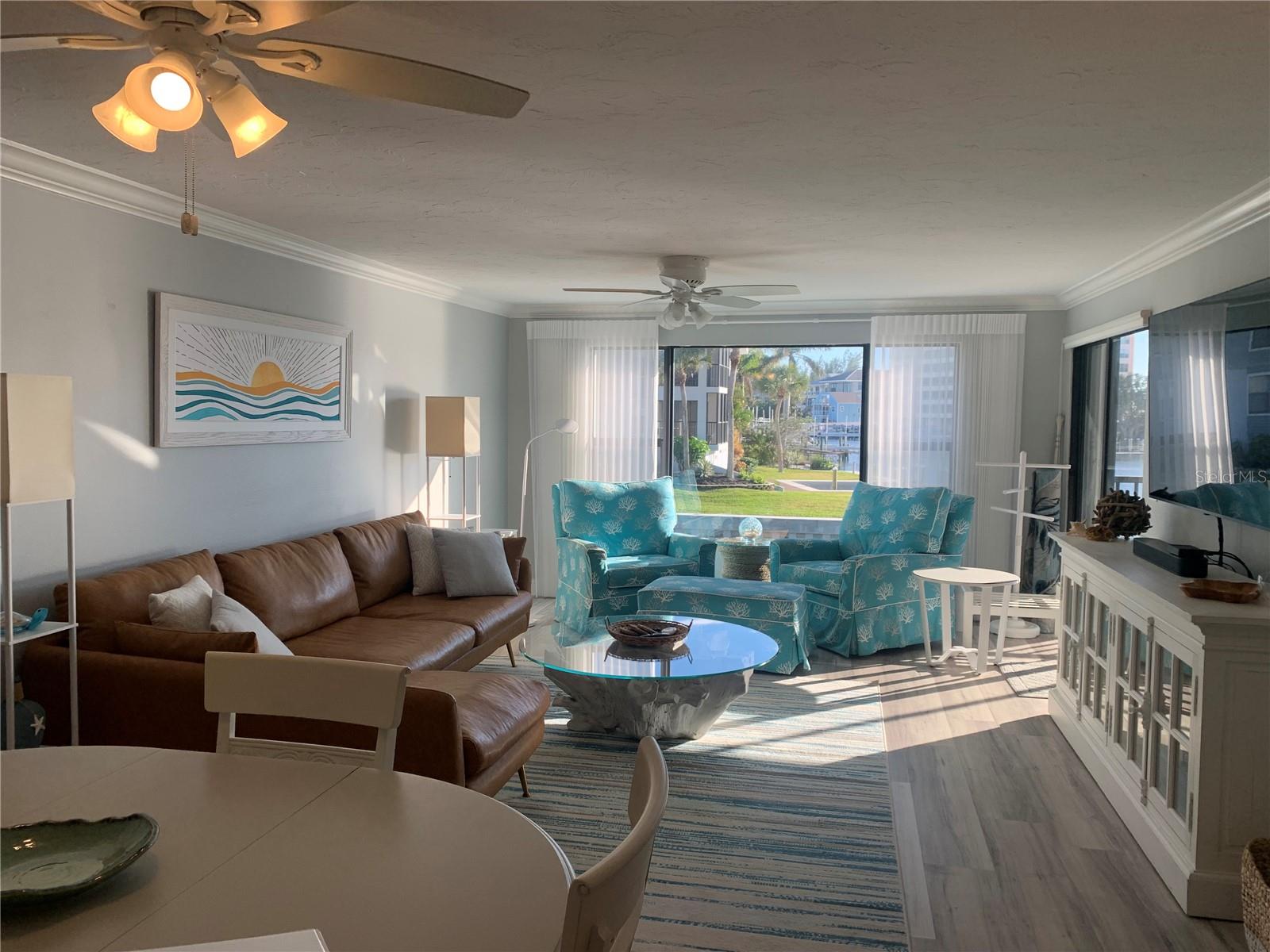 MOORINGS - Residential Lease