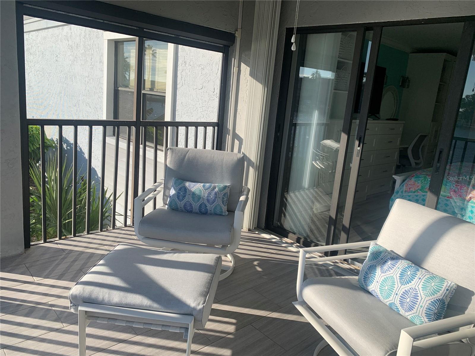 MOORINGS - Residential Lease