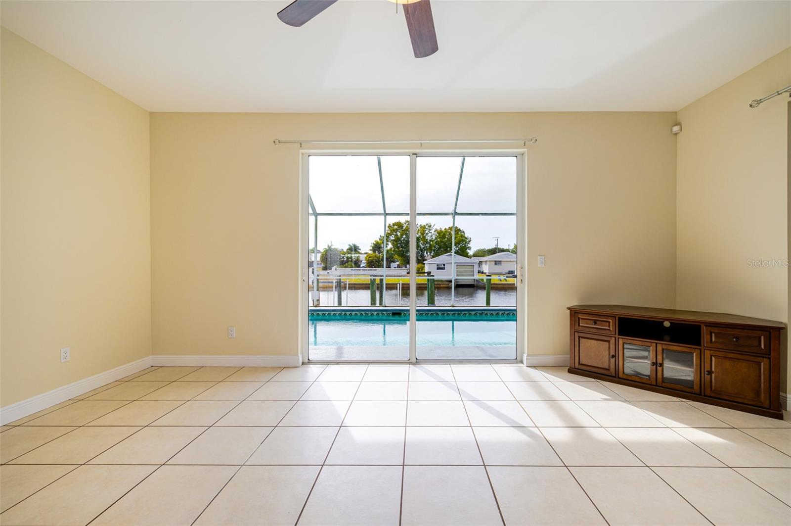 FT MYERS SHORES - Residential