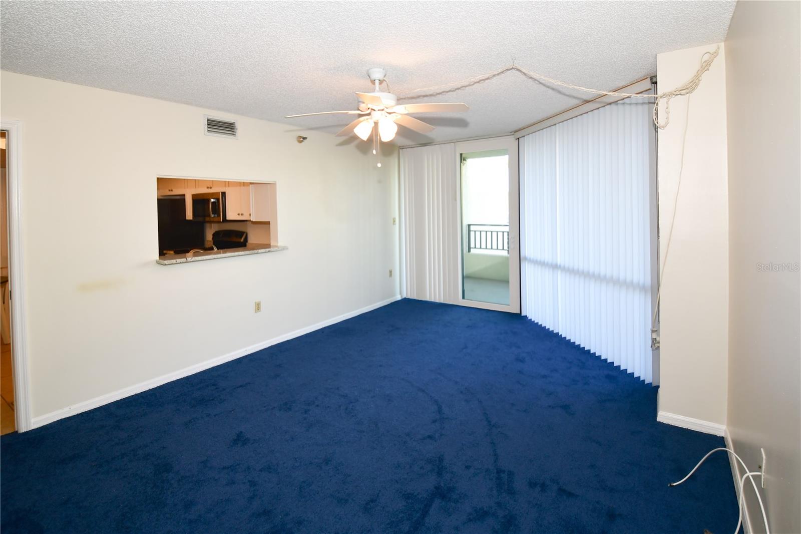 ISLAND WALK CONDO - Residential Lease