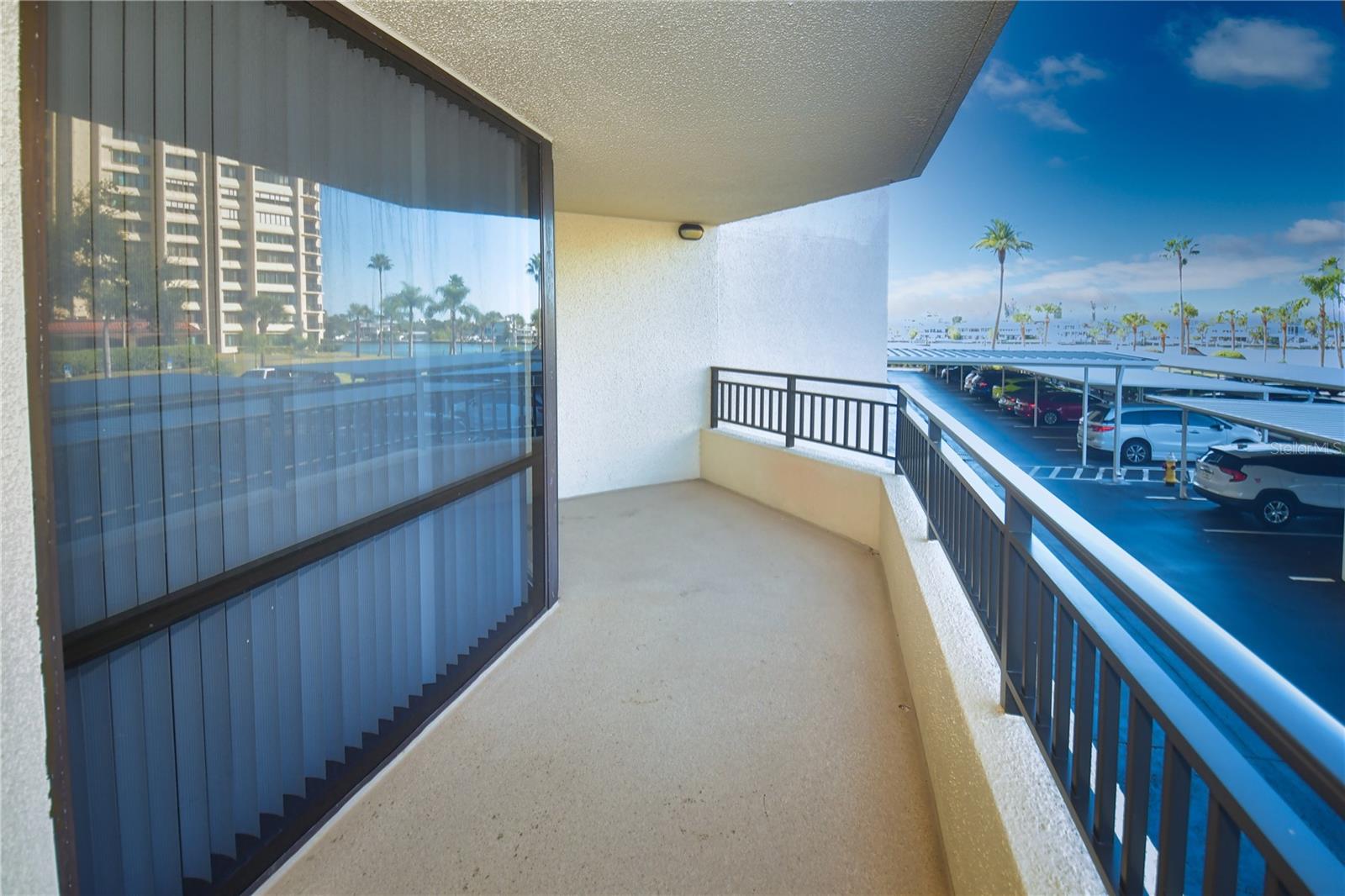 ISLAND WALK CONDO - Residential Lease