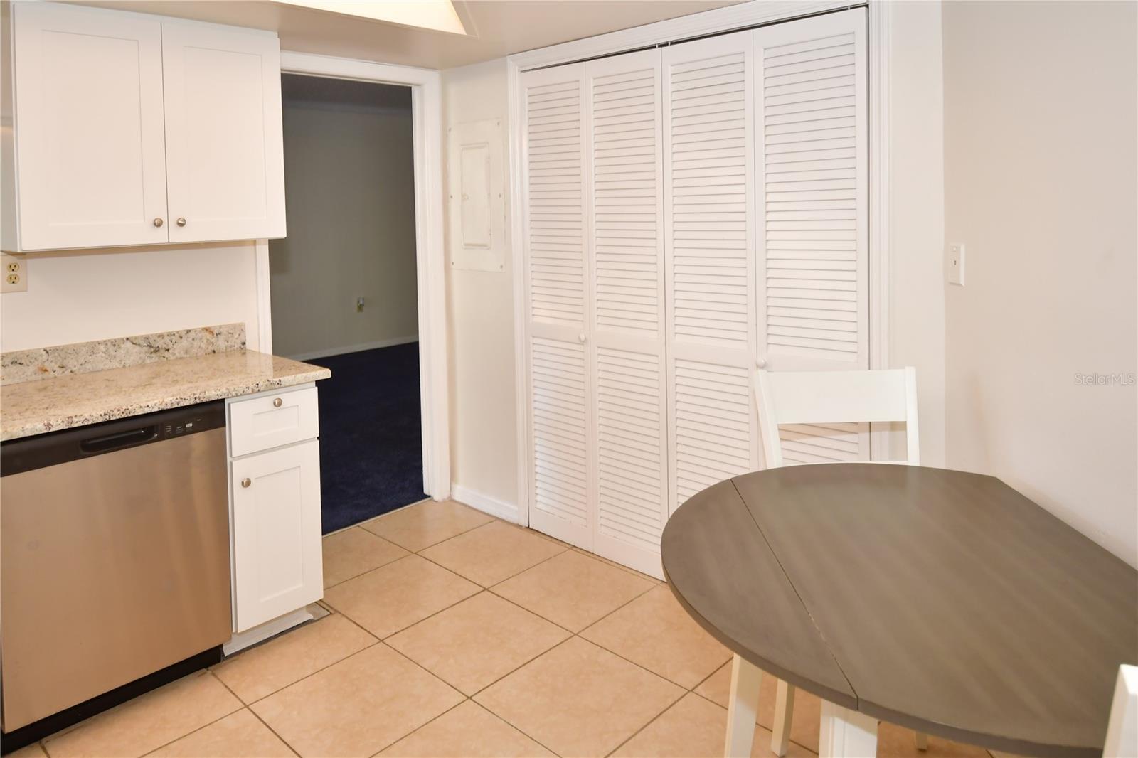 ISLAND WALK CONDO - Residential Lease