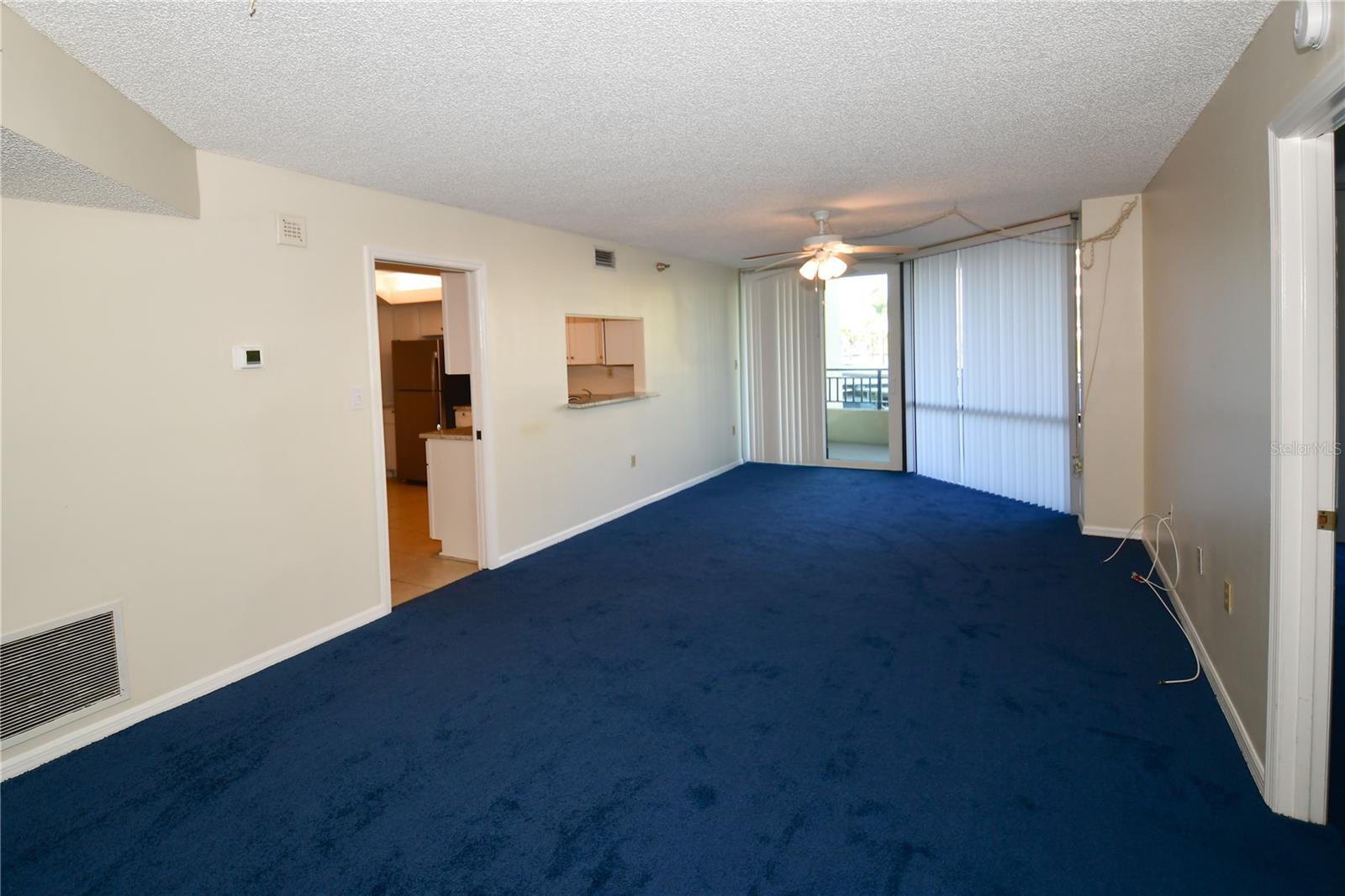 ISLAND WALK CONDO - Residential Lease