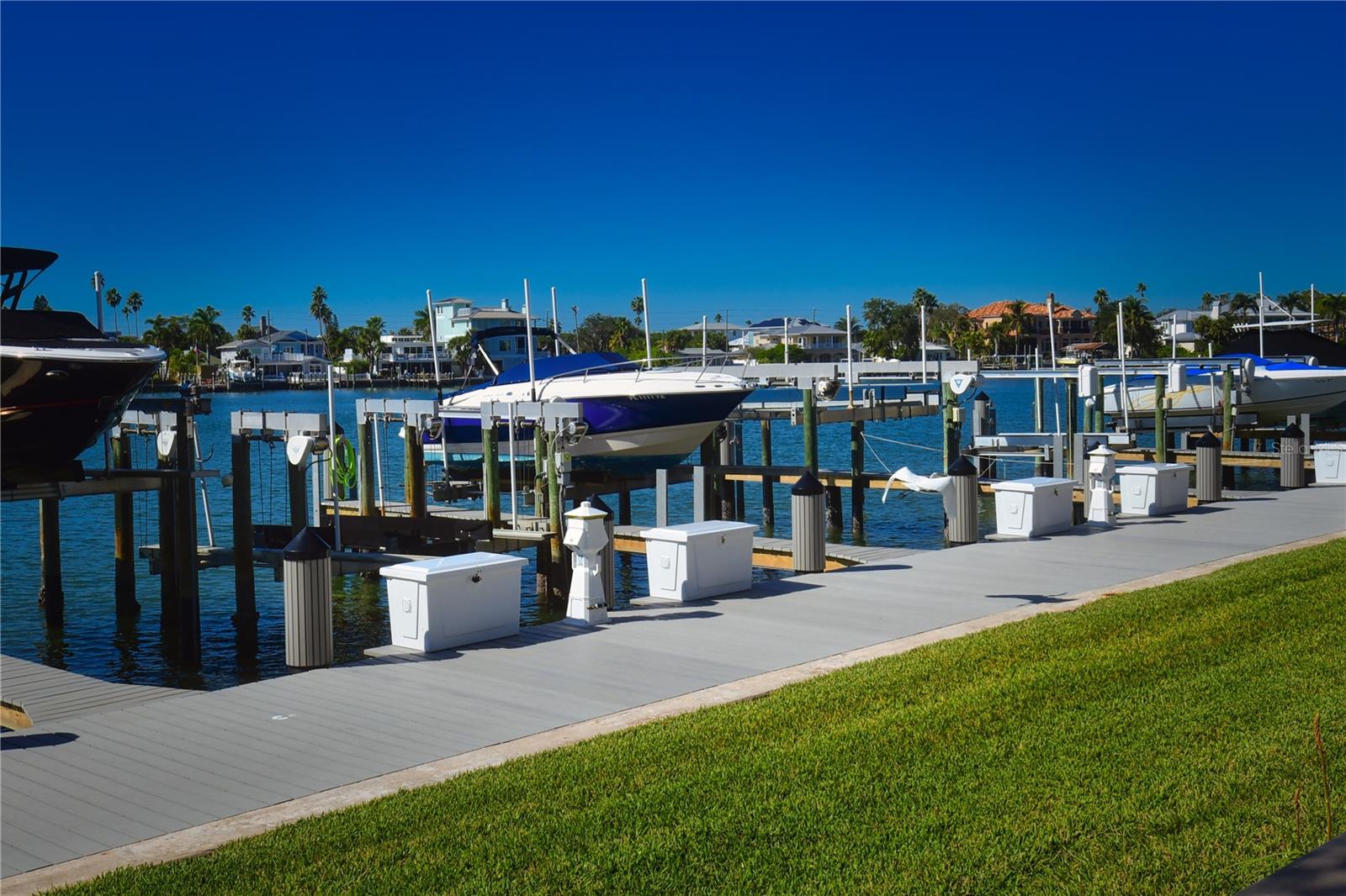 ISLAND WALK CONDO - Residential Lease