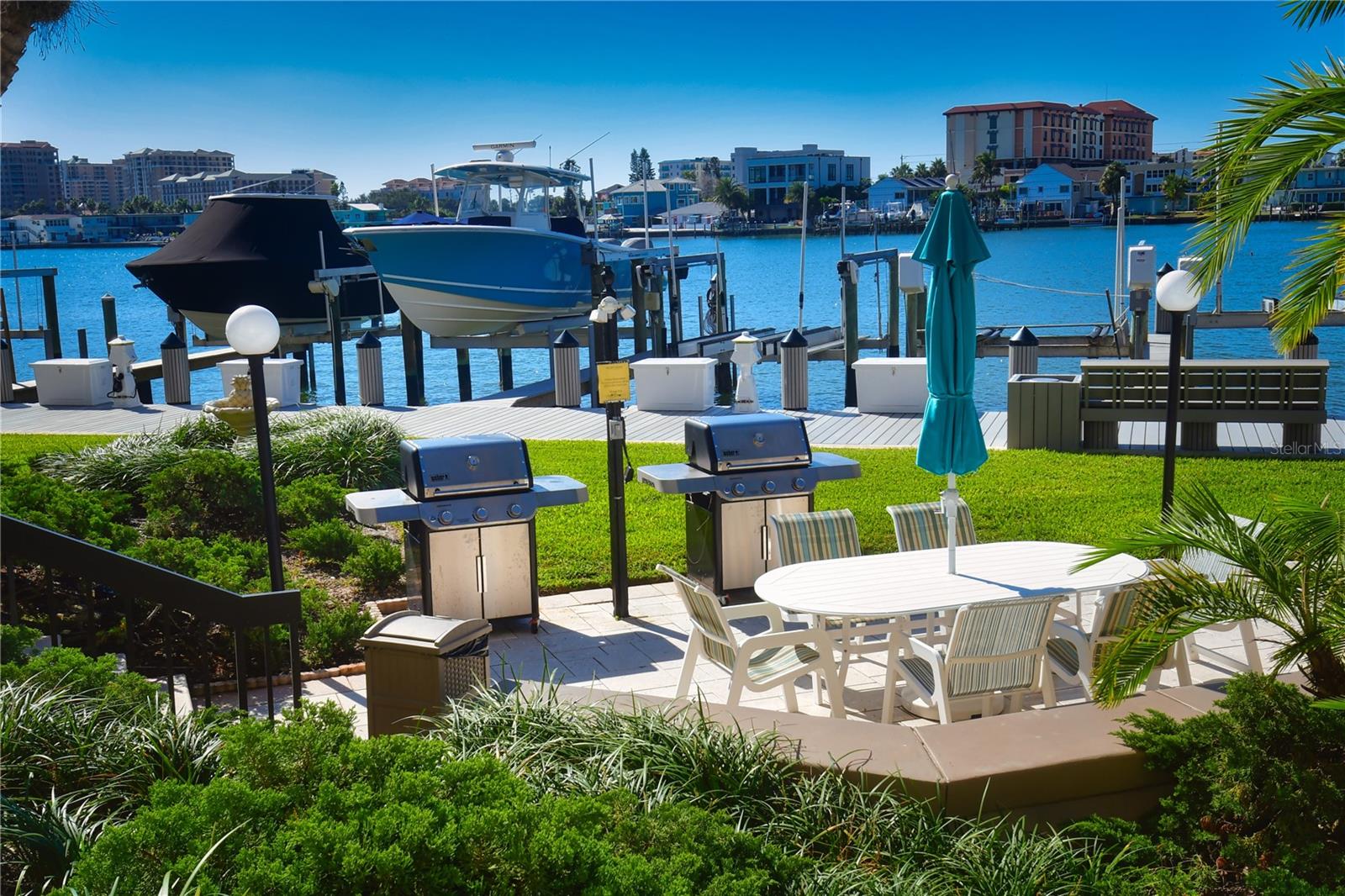 ISLAND WALK CONDO - Residential Lease