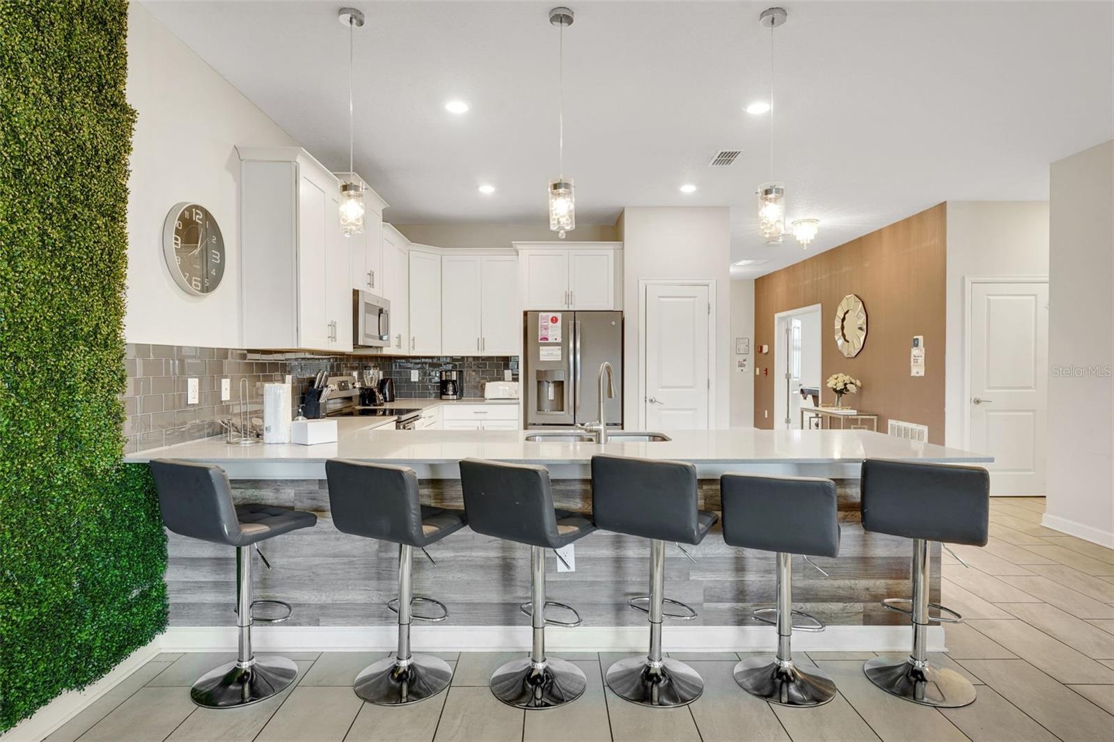 STOREY LAKE PH 3 - Residential