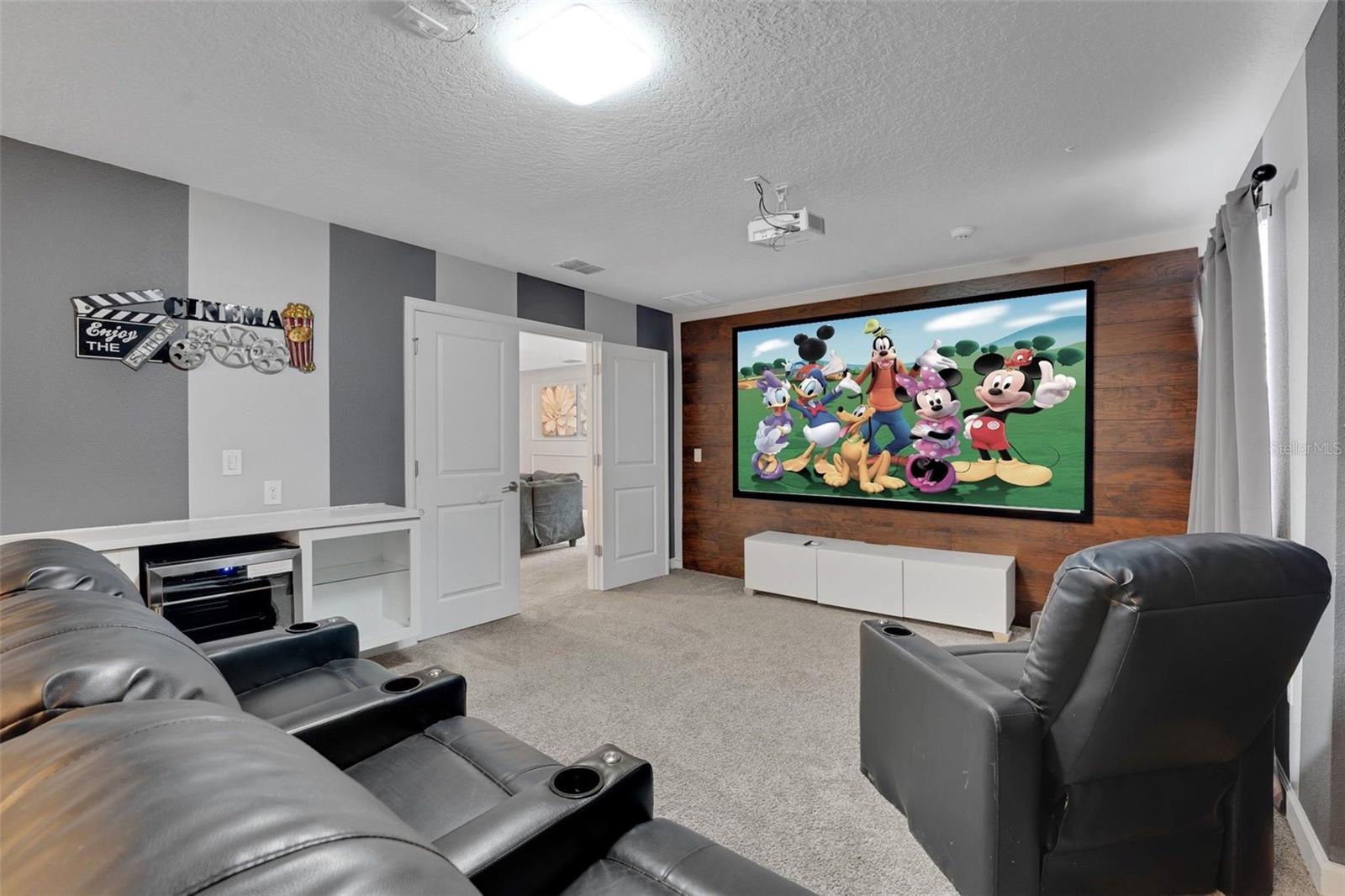 STOREY LAKE PH 3 - Residential