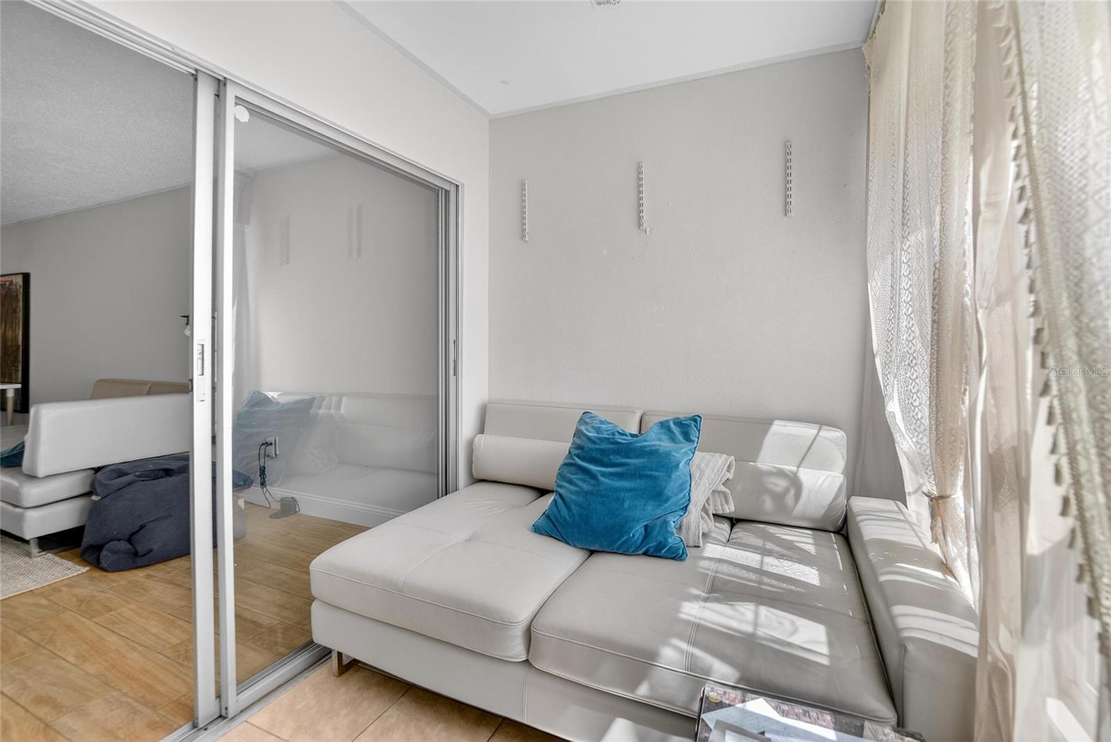 IMPERIAL PARK CONDO - Residential