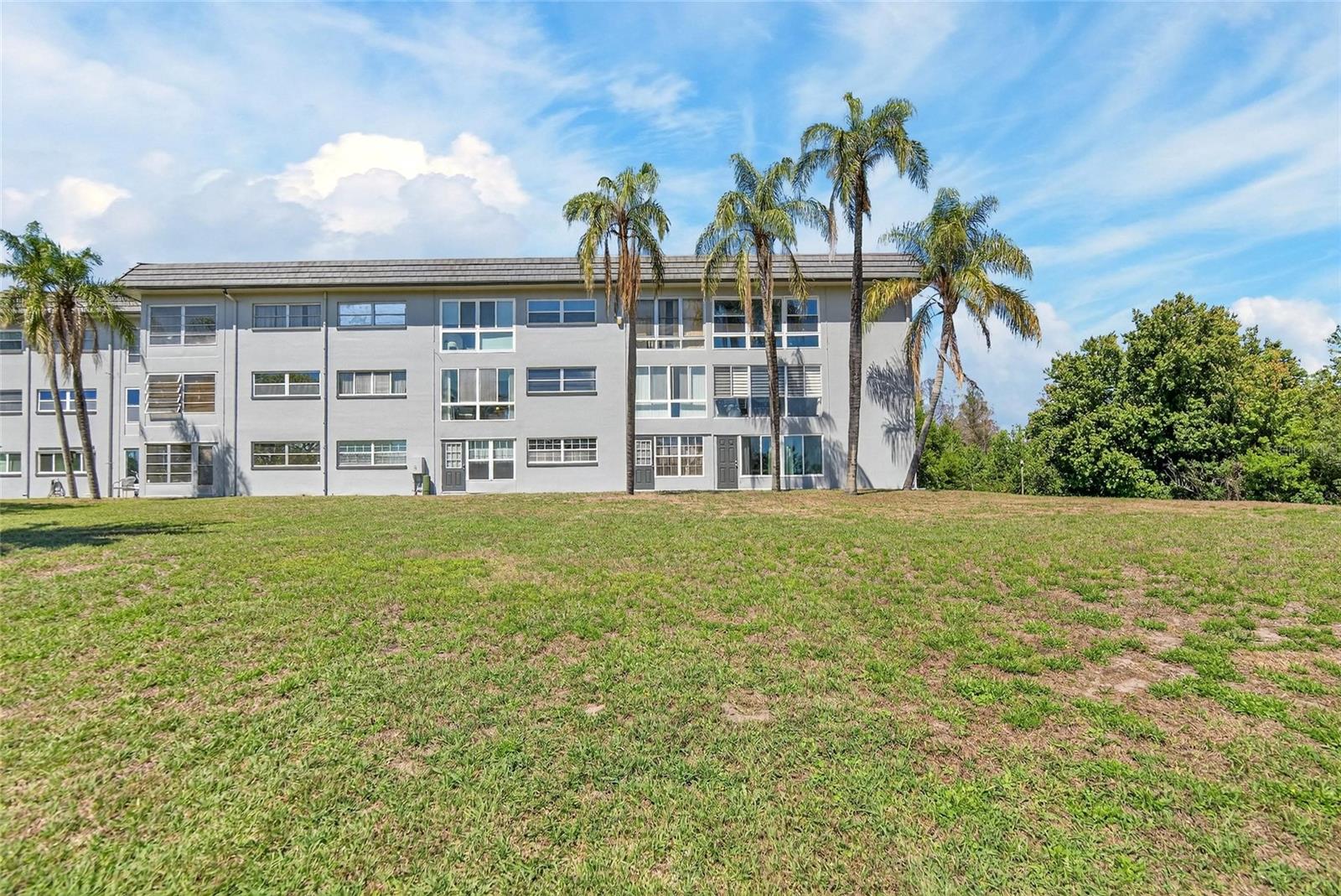 IMPERIAL PARK CONDO - Residential