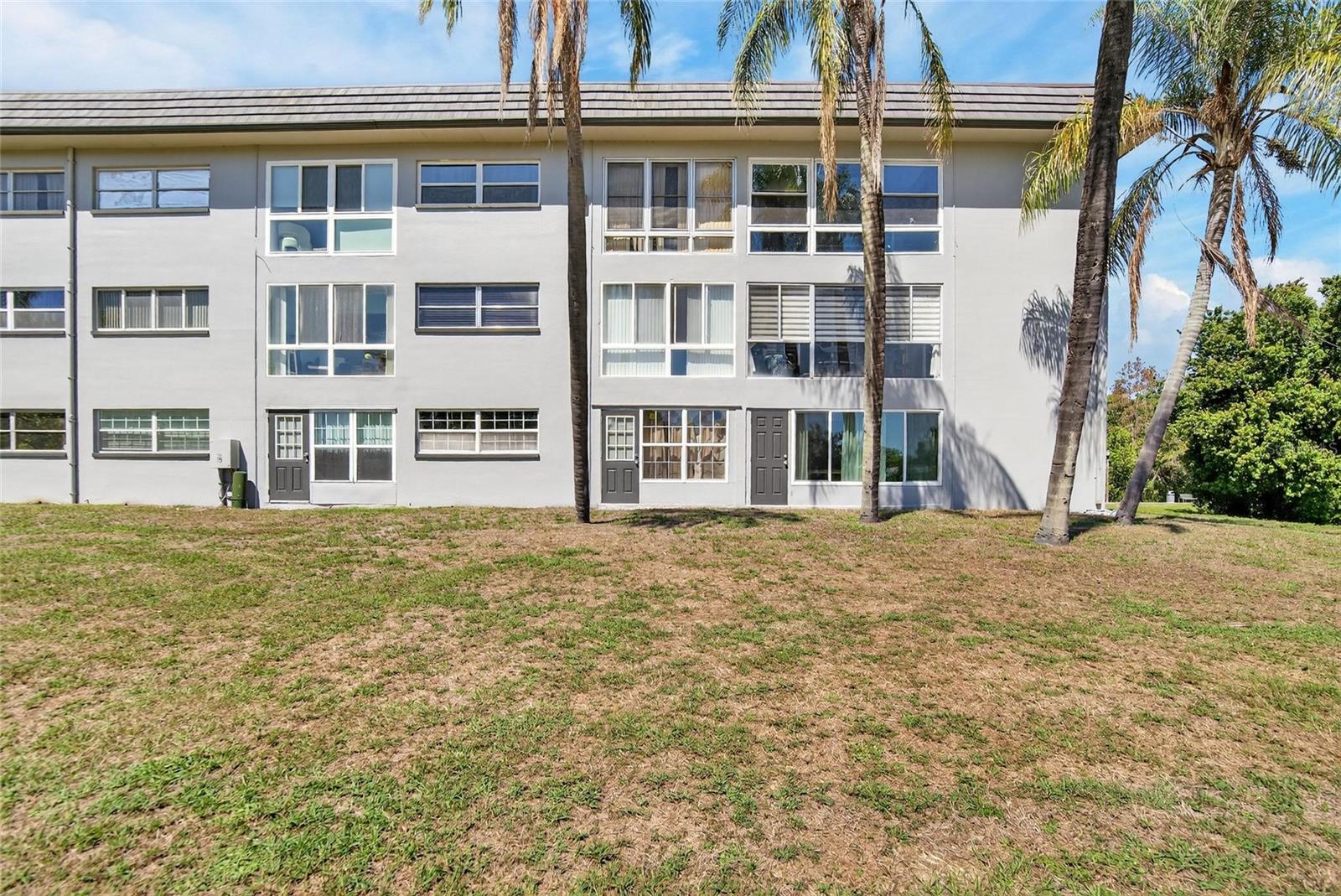 IMPERIAL PARK CONDO - Residential