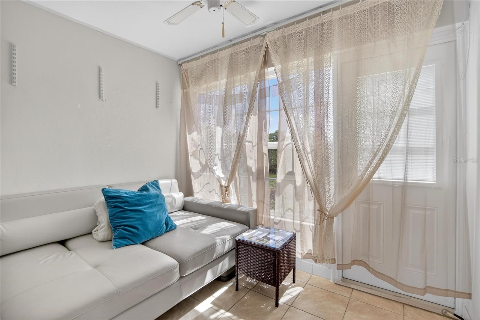 IMPERIAL PARK CONDO - Residential