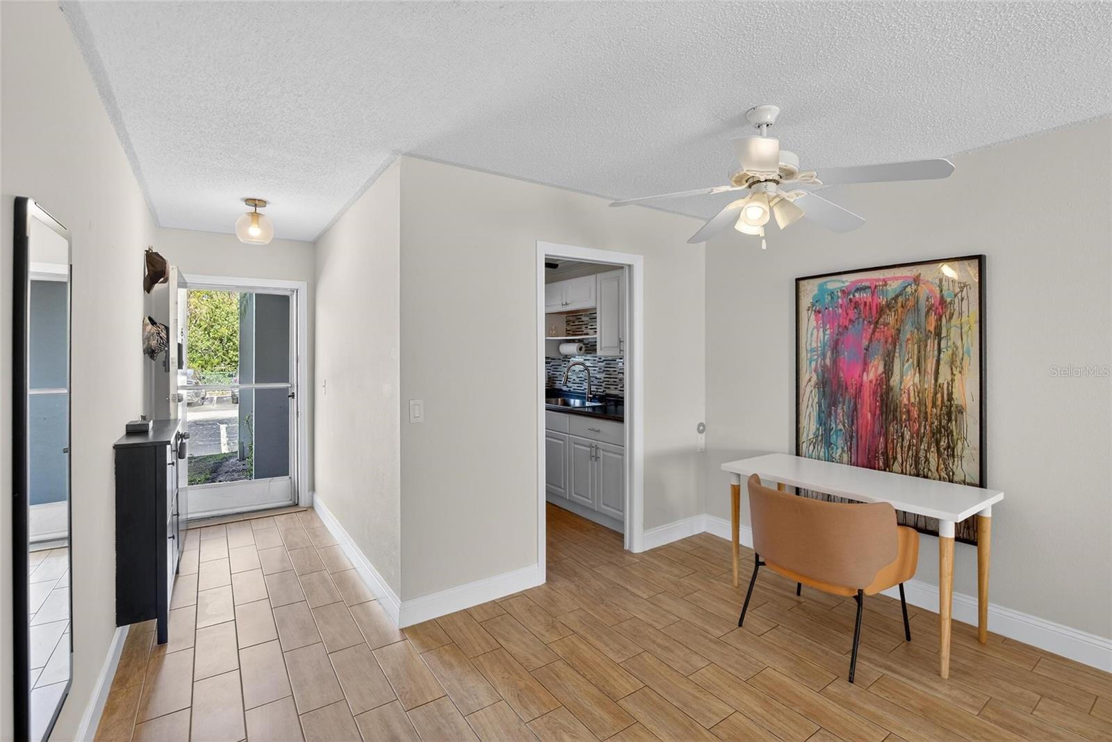 IMPERIAL PARK CONDO - Residential