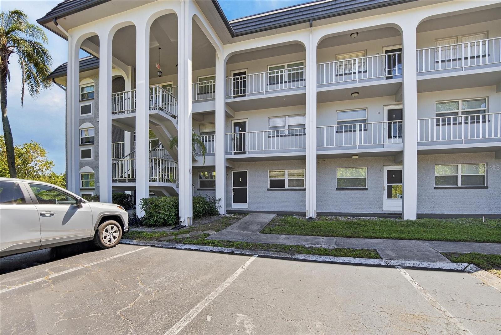 IMPERIAL PARK CONDO - Residential