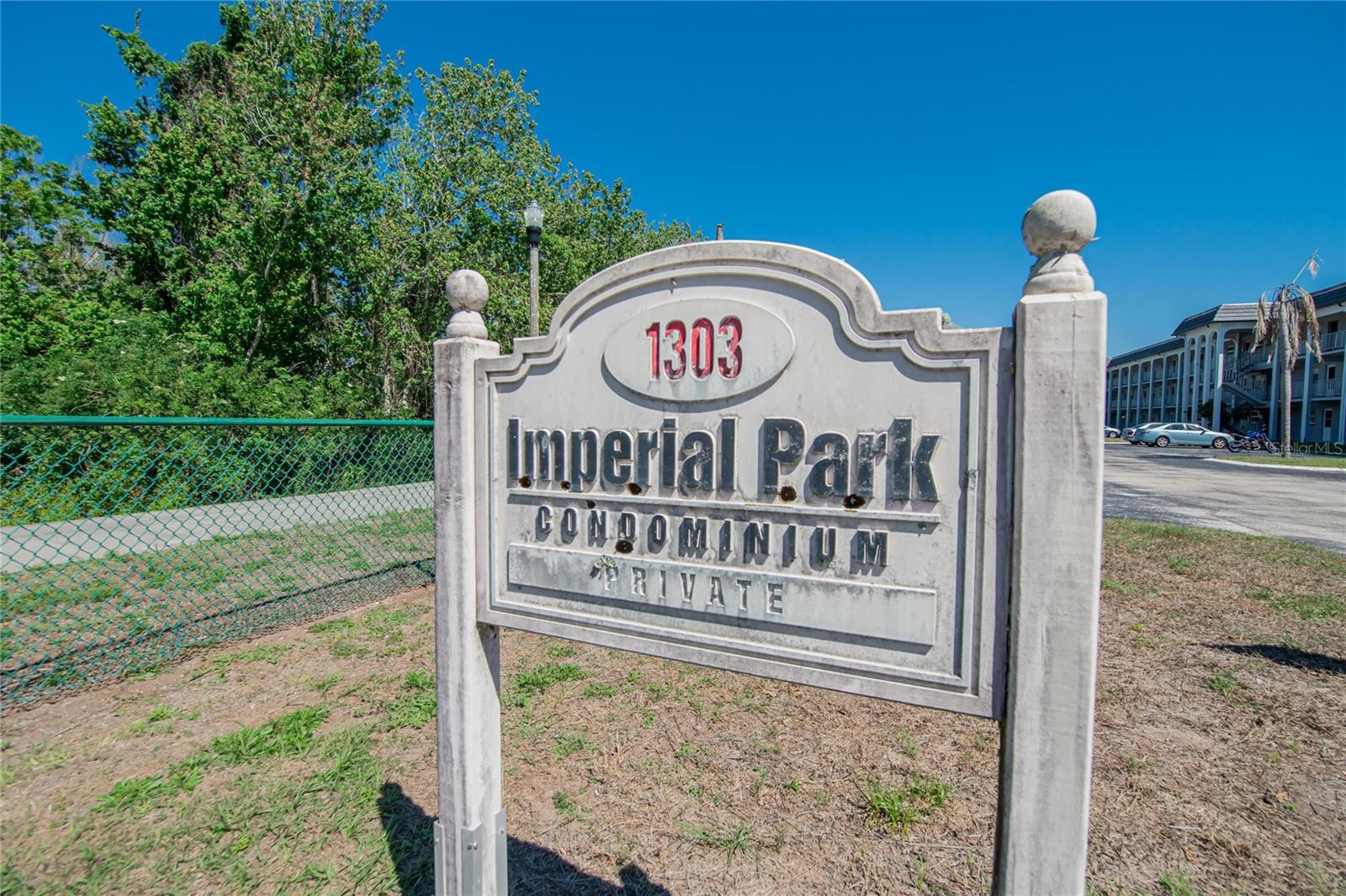 IMPERIAL PARK CONDO - Residential