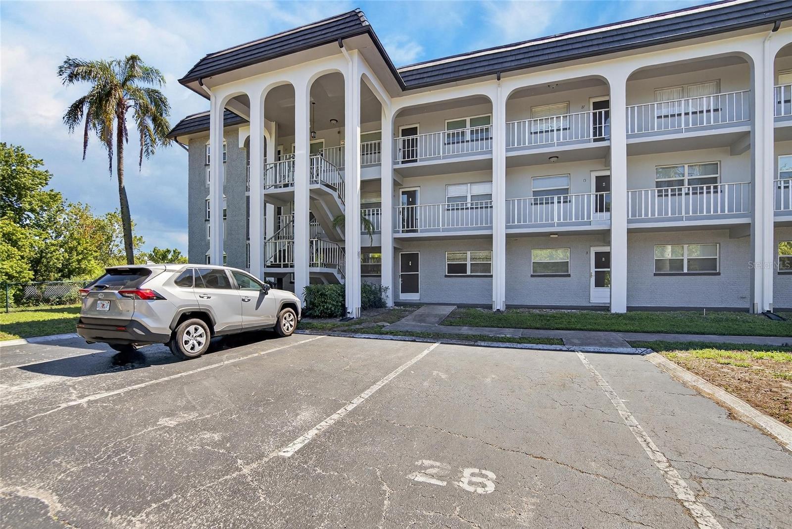 IMPERIAL PARK CONDO - Residential