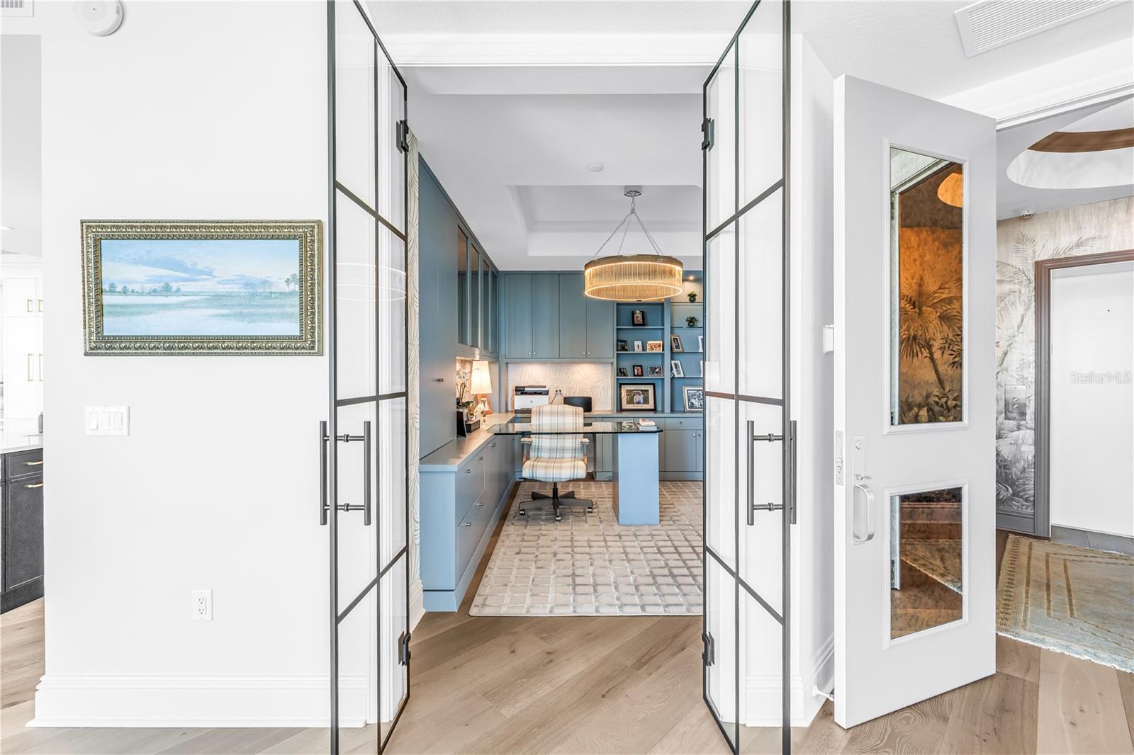 180 BEACH DRIVE NE 1401