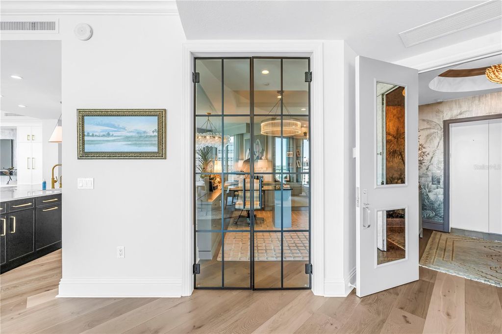 Photo of 180 Beach Drive NE #1401, St Petersburg, FL 33701 (MLS # TB8487087)