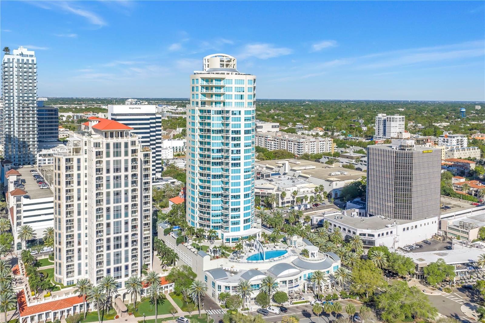 OVATION CONDO - Residential