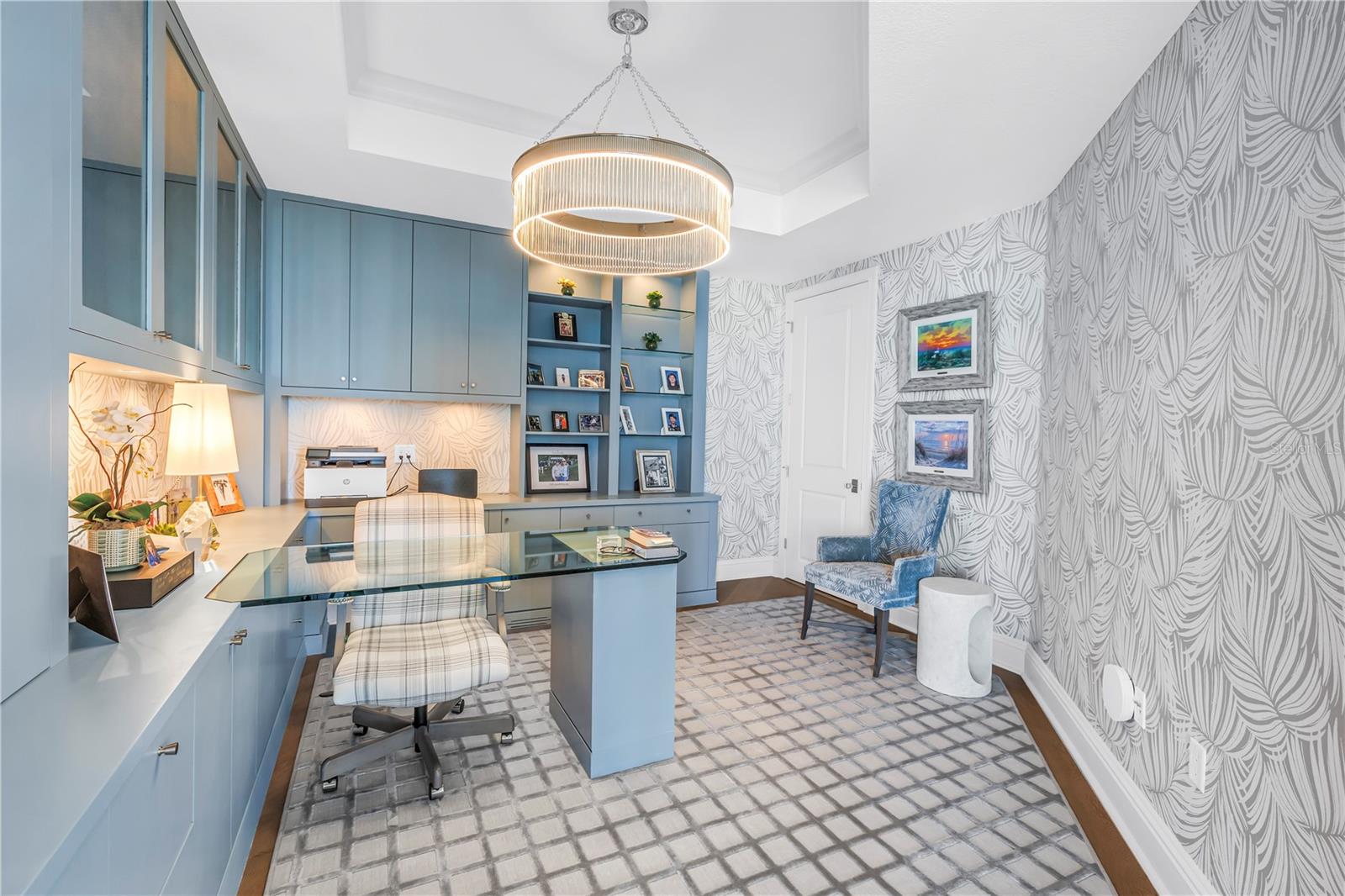 OVATION CONDO - Residential