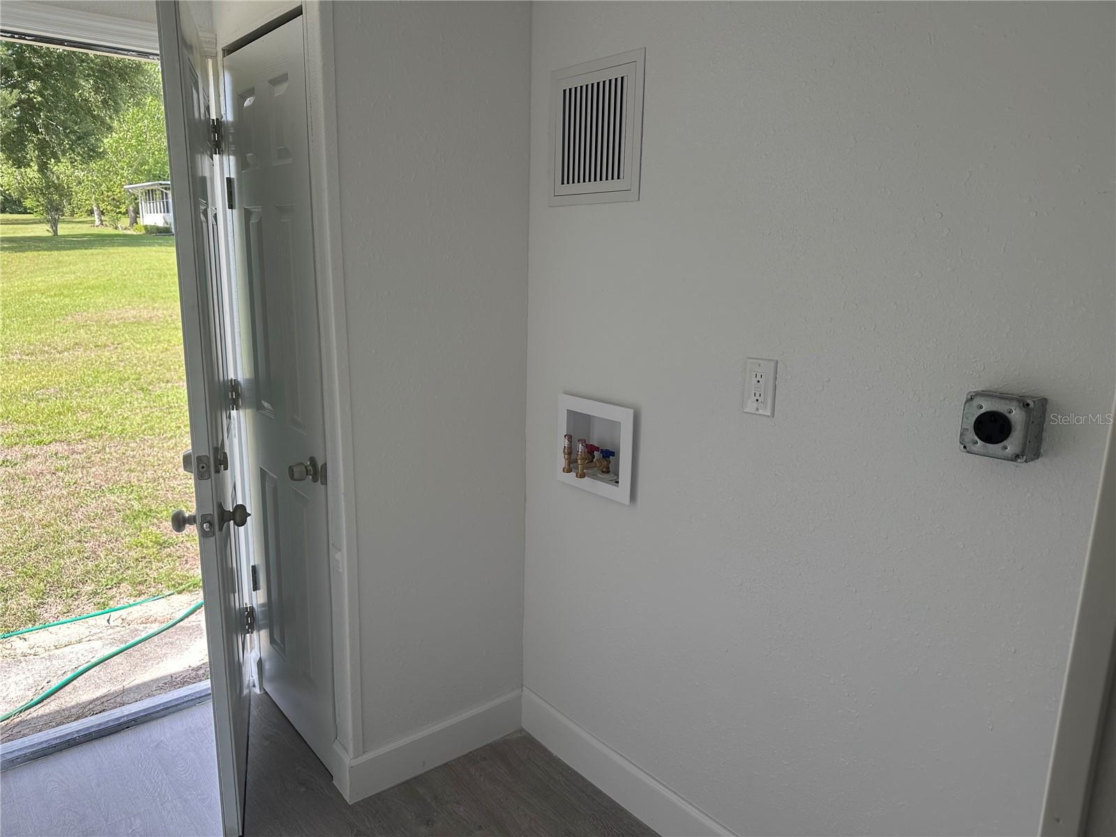 ZELLWOOD STATION COOP MH PARK - Residential