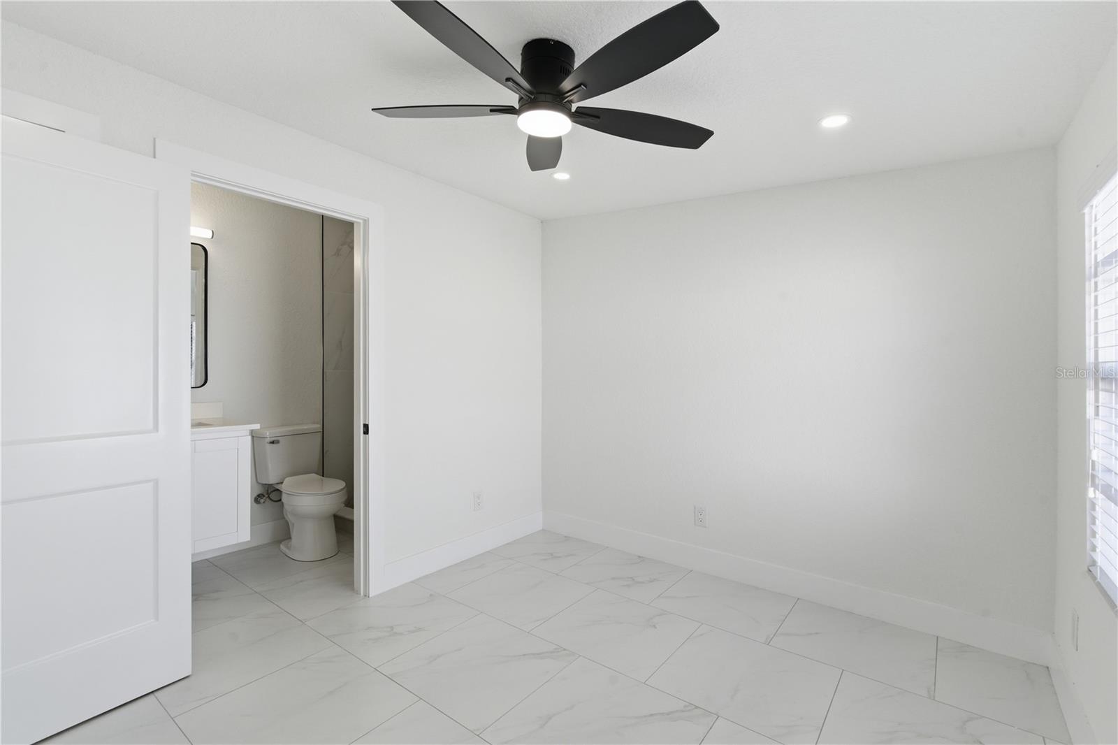 TOWNN COUNTRY PARK UN 06 - Residential