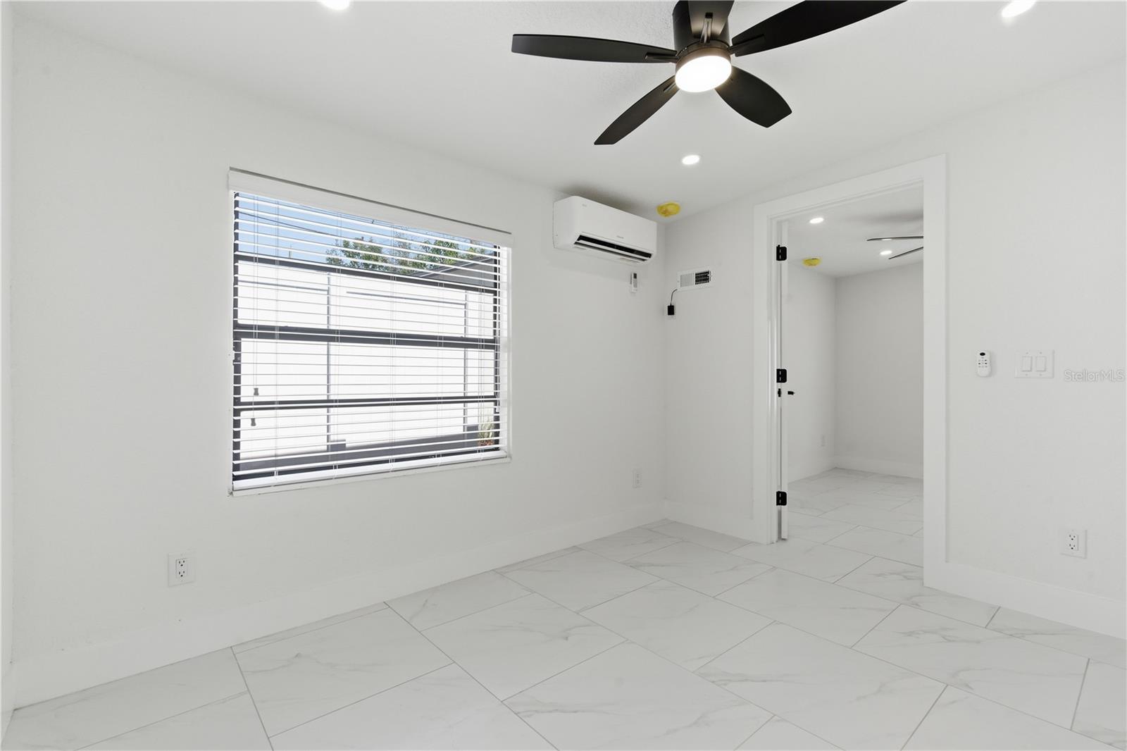 TOWNN COUNTRY PARK UN 06 - Residential