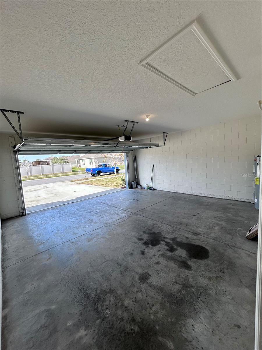 SUNCREST - Residential Lease