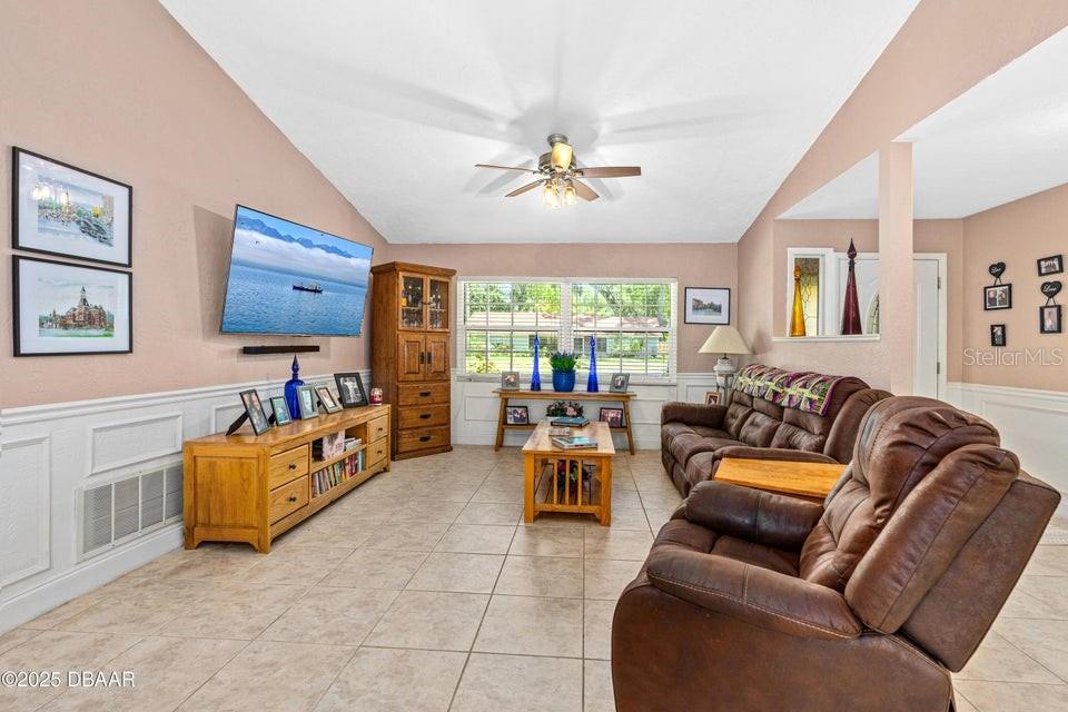 WOODS PORT ORANGE UNIT 01 - Residential