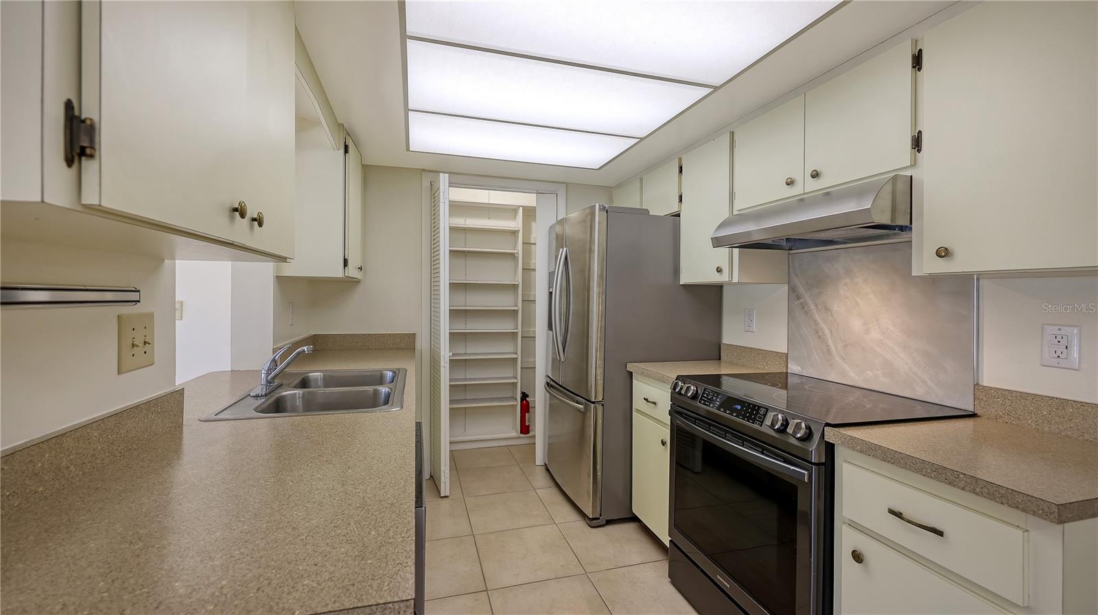 BRENTWOOD ESTATES - Residential