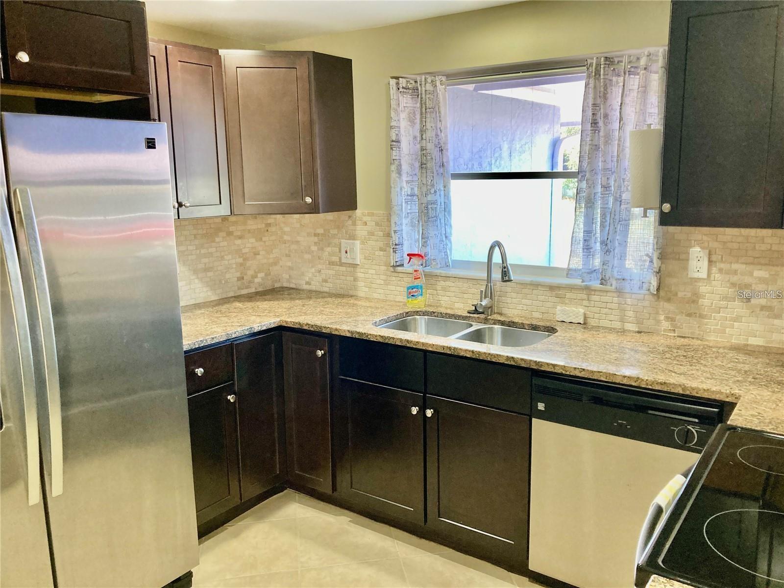BAYSHORE GARDENS SEC 19 - Residential Lease