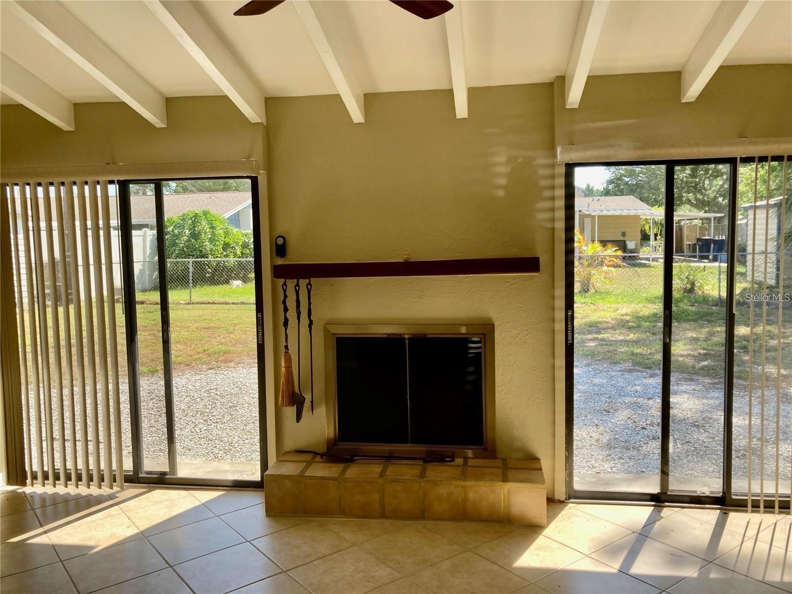 BAYSHORE GARDENS SEC 19 - Residential Lease