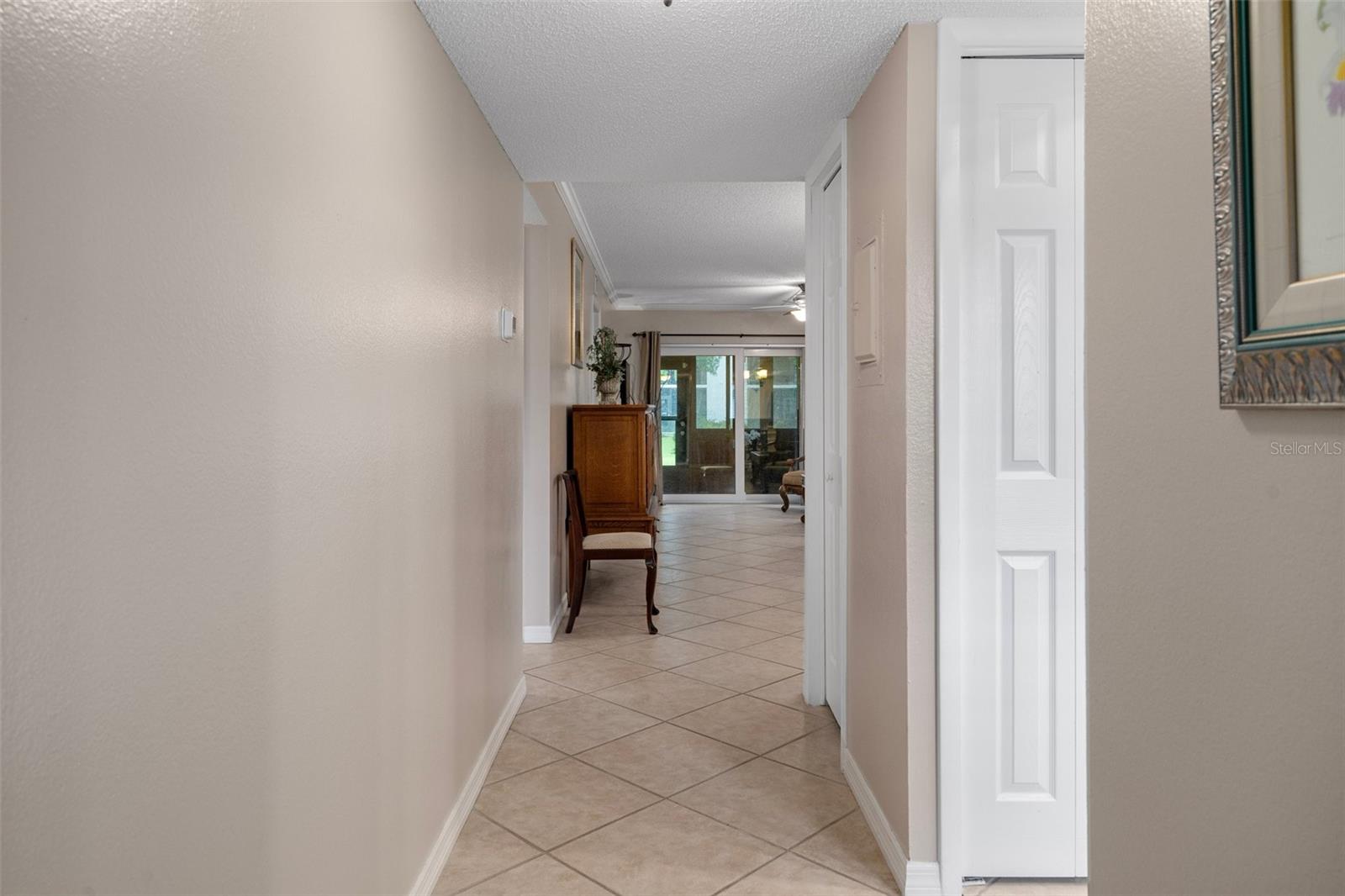 105 MARY DRIVE 7