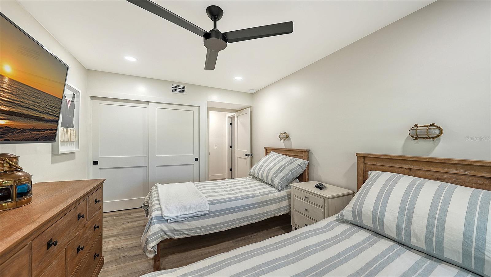 SEAPLACE I - Residential