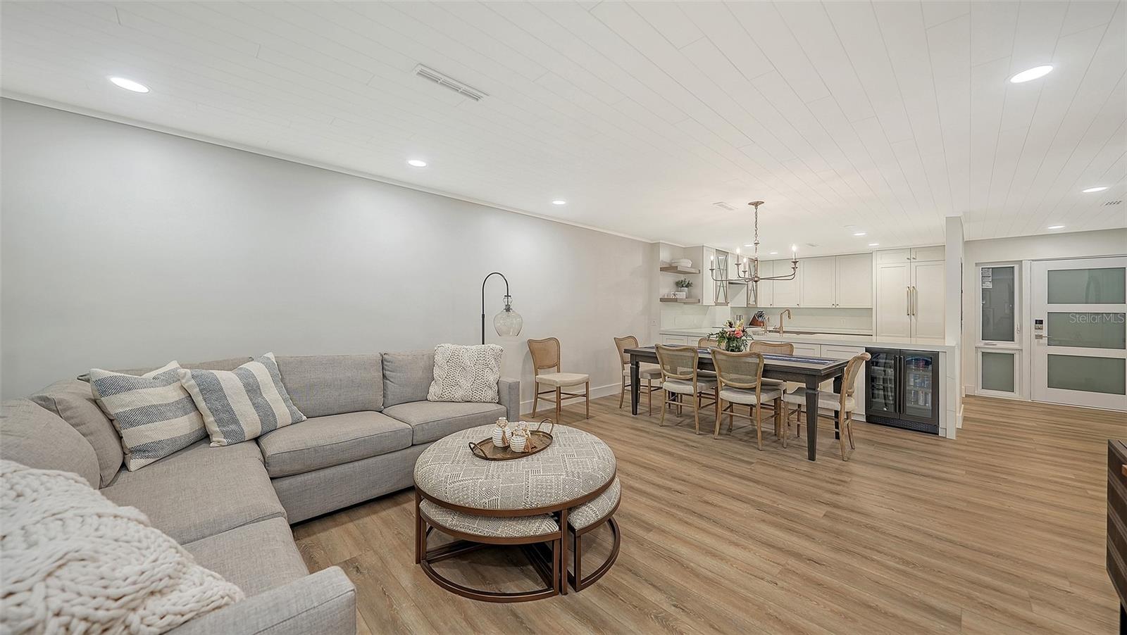 SEAPLACE I - Residential