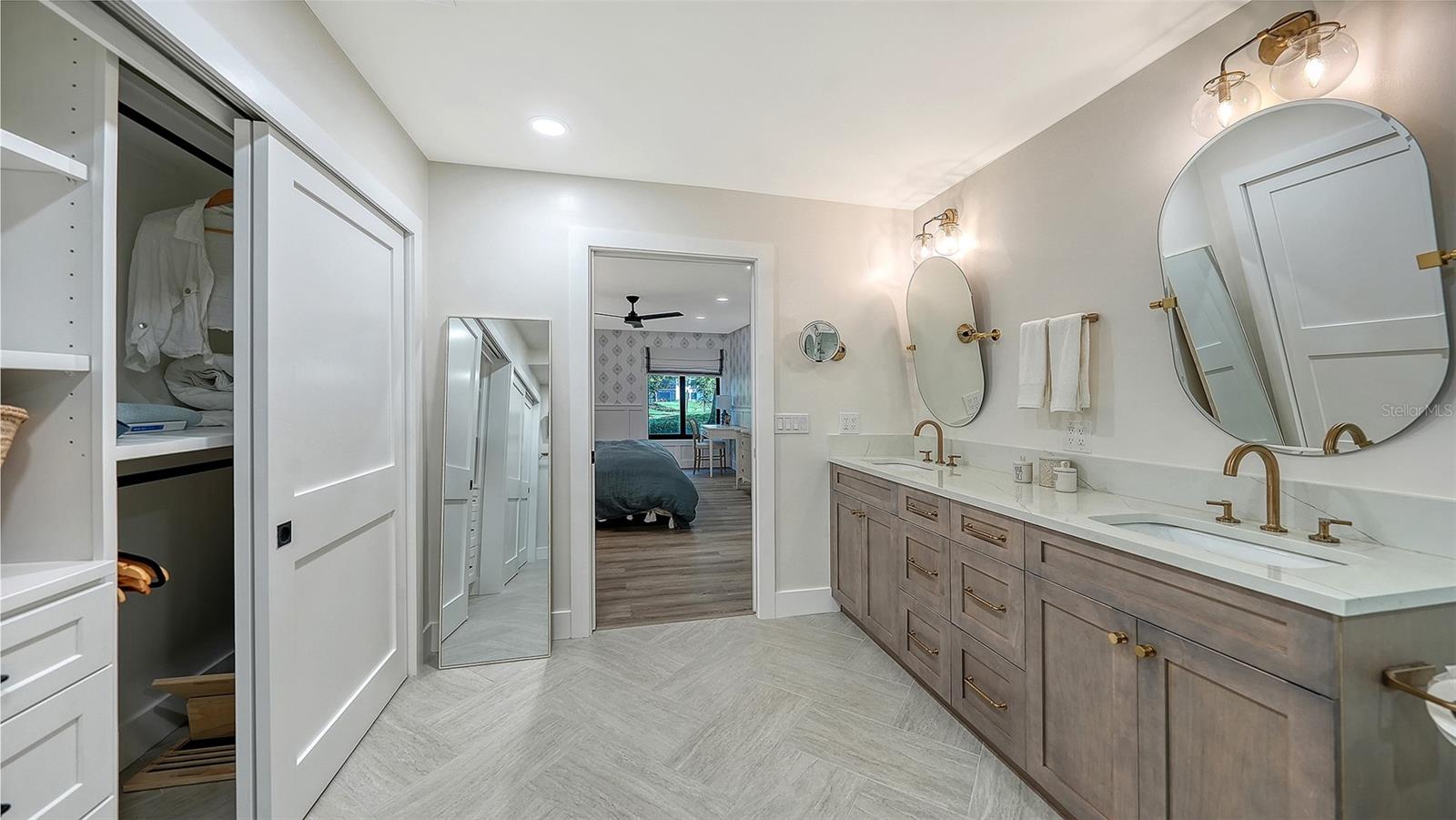 SEAPLACE I - Residential