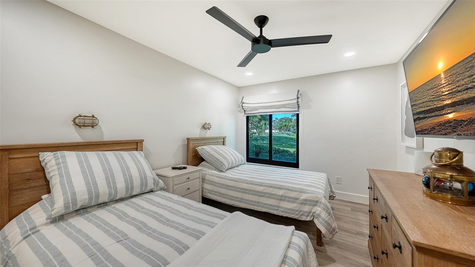 SEAPLACE I - Residential