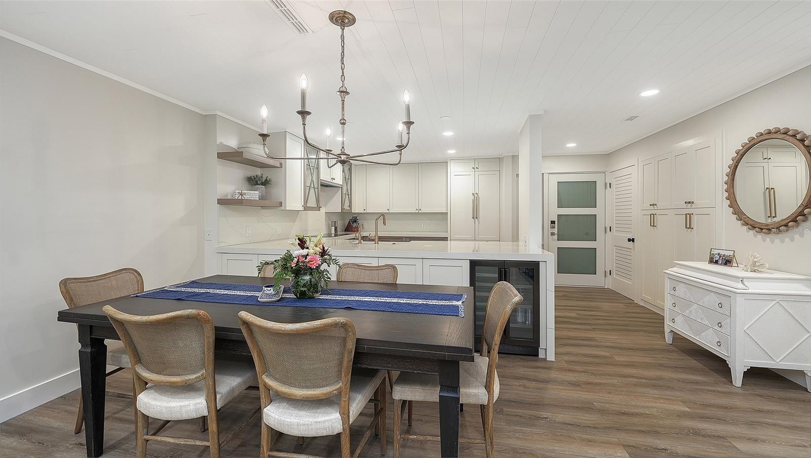 SEAPLACE I - Residential