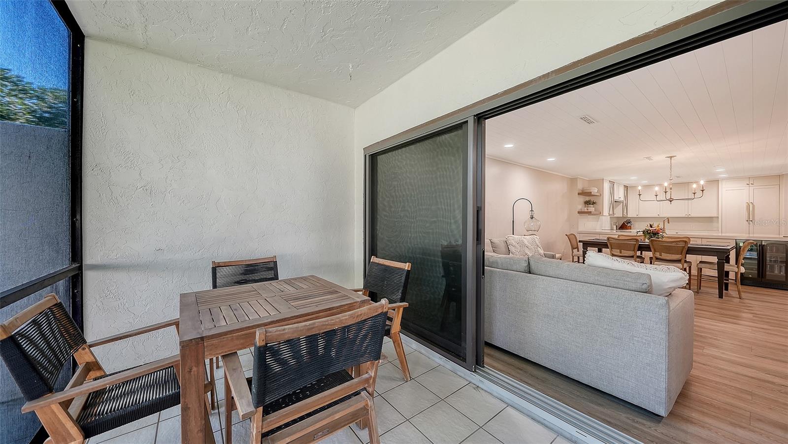 SEAPLACE I - Residential