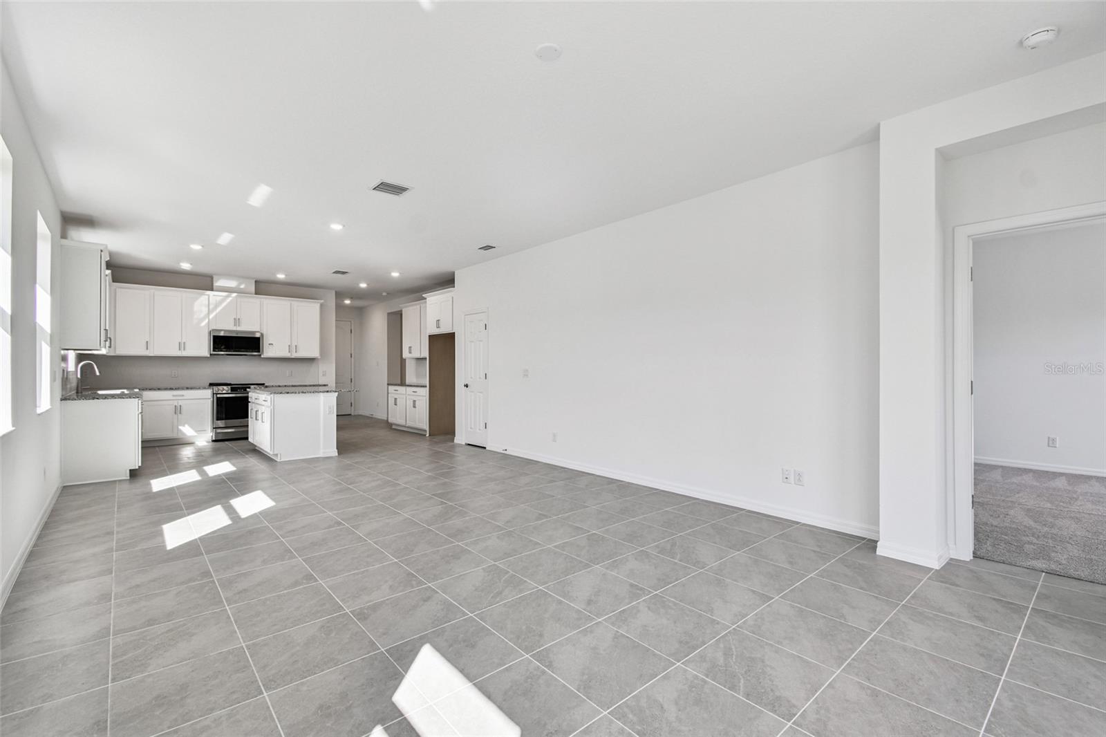 SWEETWATER VILLAS AT LAKEWOOD RANCH - Residential