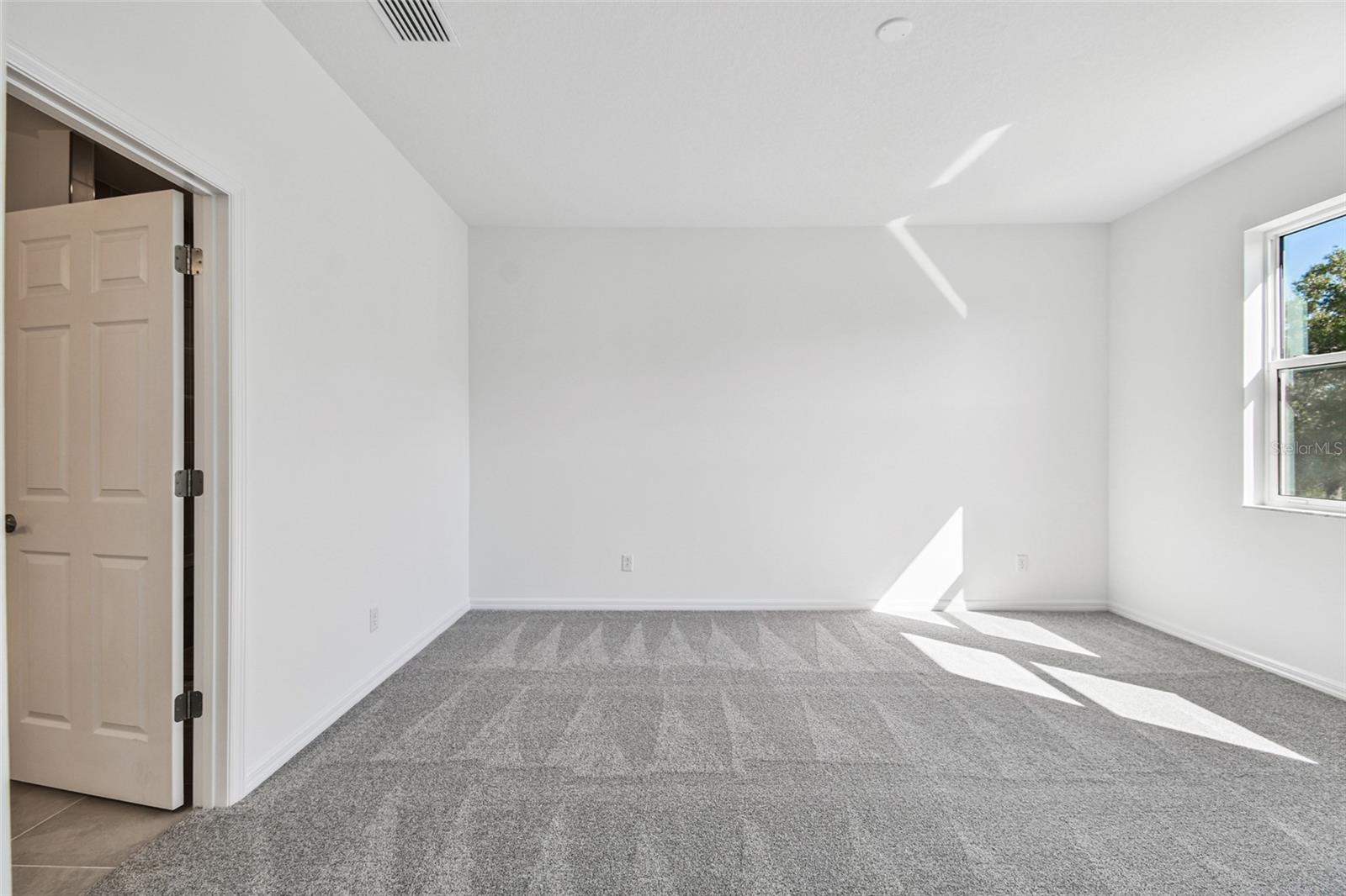 SWEETWATER VILLAS AT LAKEWOOD RANCH - Residential