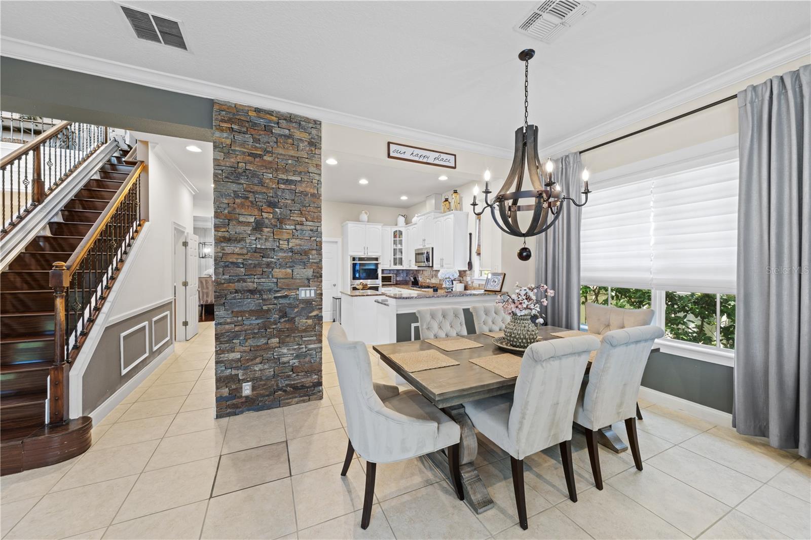 KEENES POINTE - Residential