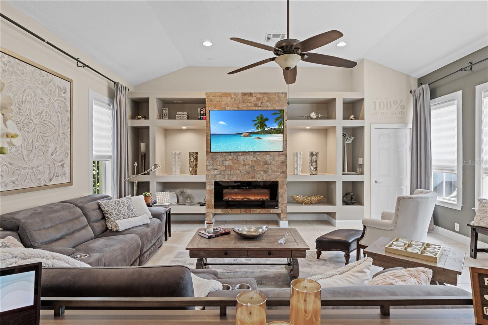 KEENES POINTE - Residential