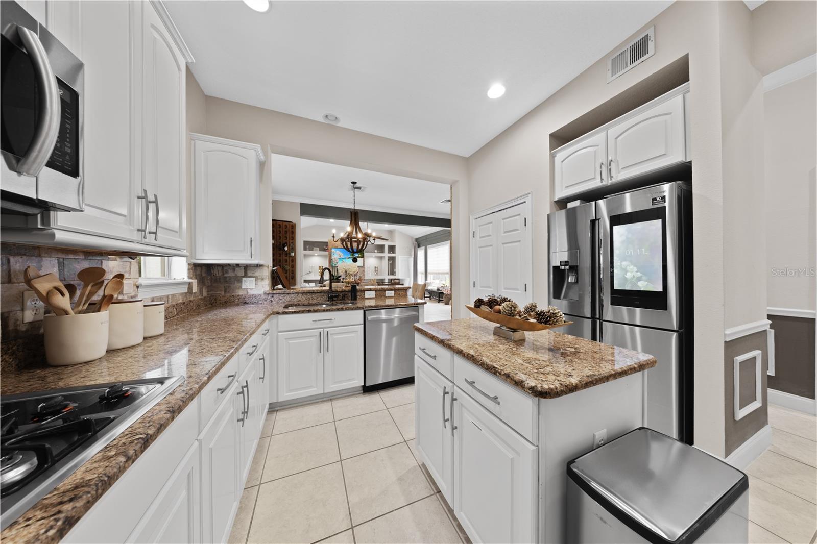 KEENES POINTE - Residential