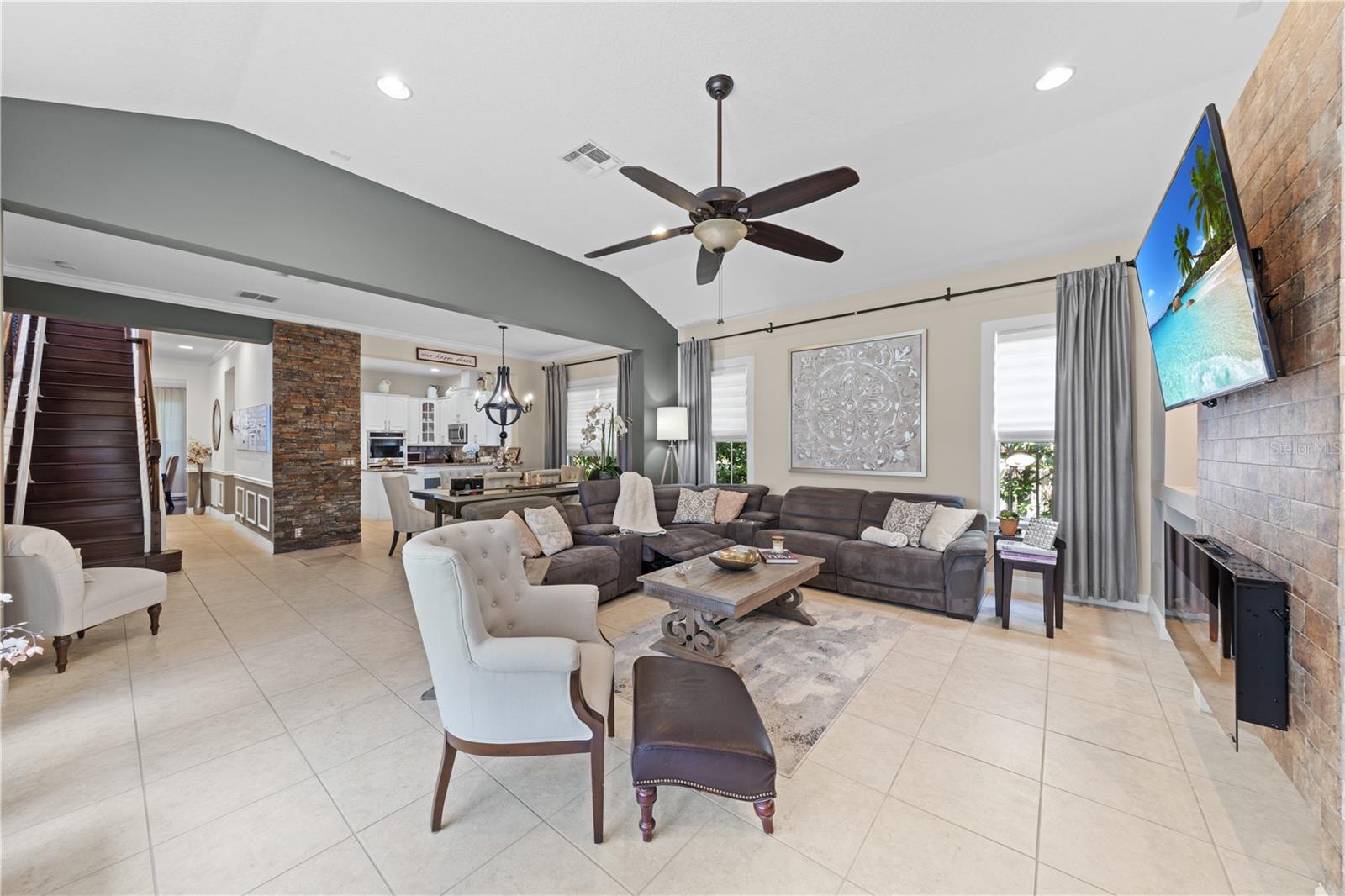 KEENES POINTE - Residential