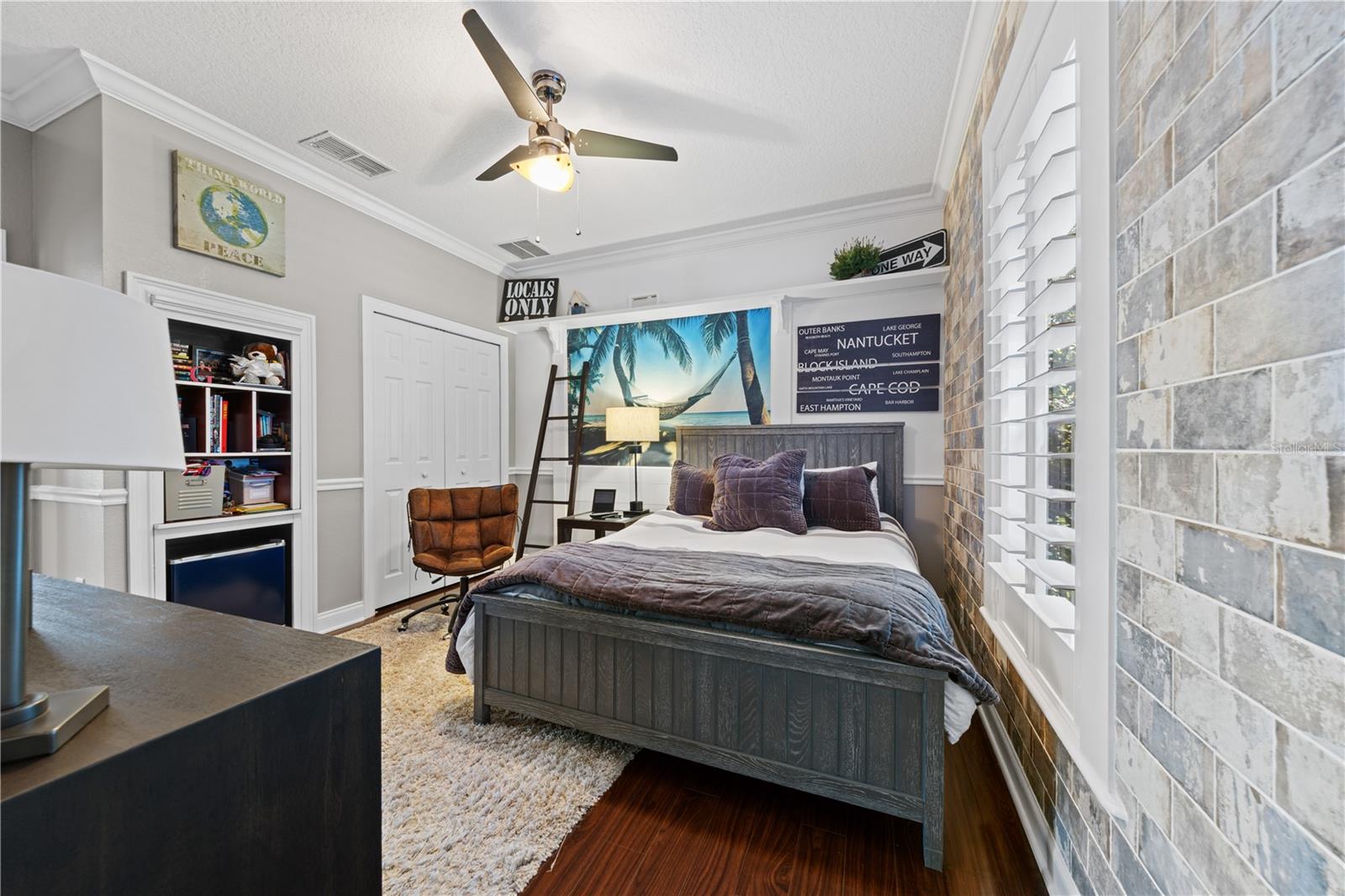 KEENES POINTE - Residential