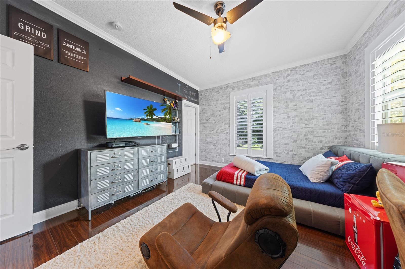 KEENES POINTE - Residential