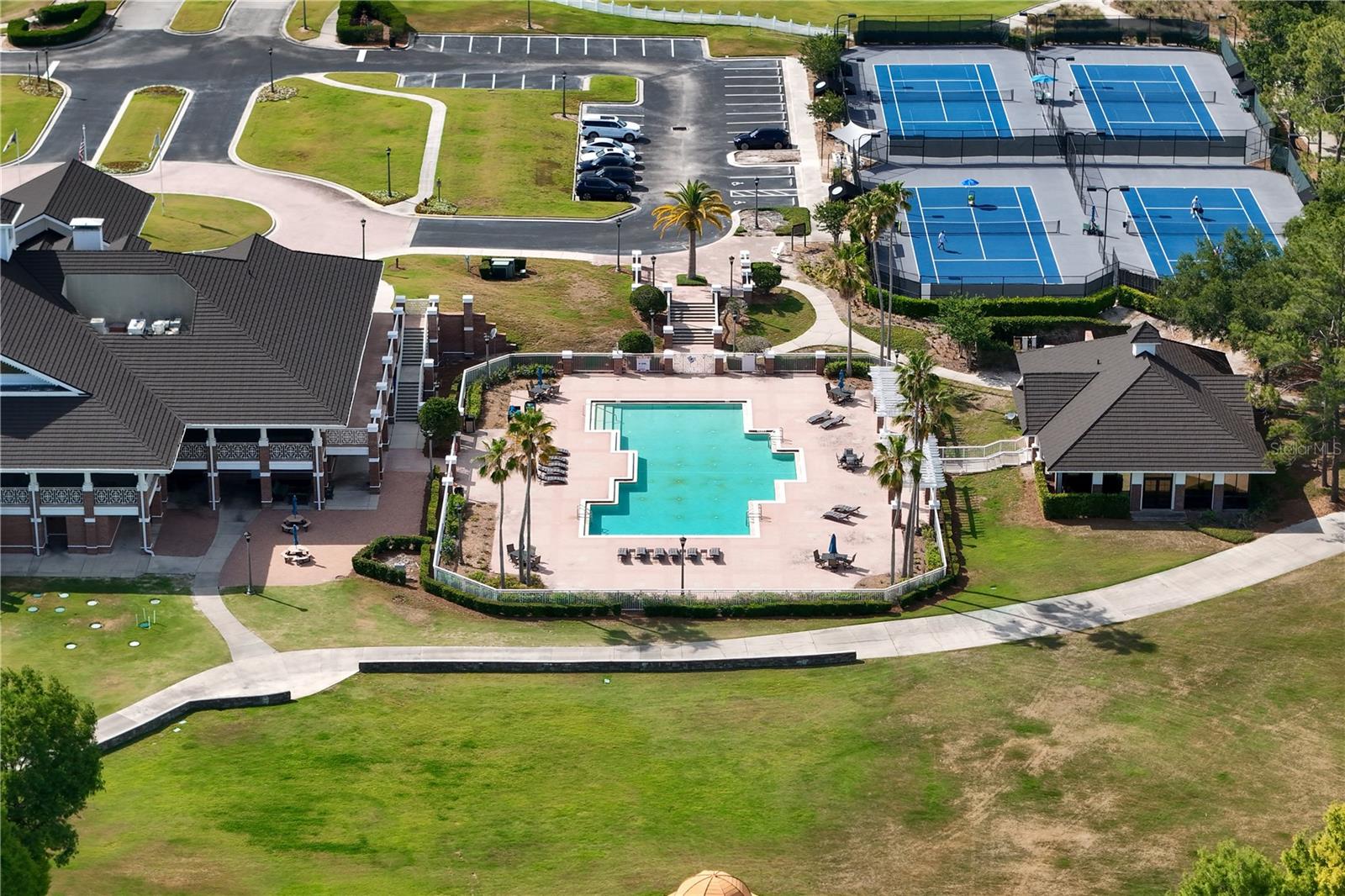 KEENES POINTE - Residential