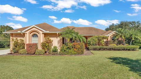 A home in WINTER HAVEN