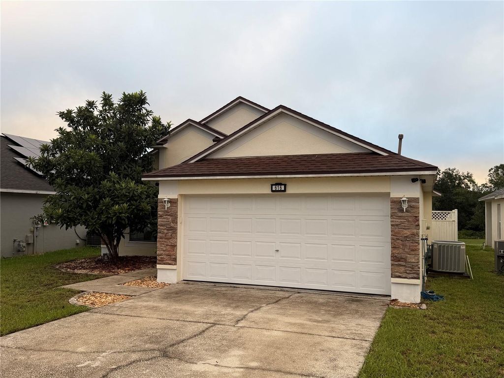 Photo of 616 Nicholson Drive, Davenport, FL 33837 (MLS # G5103570)