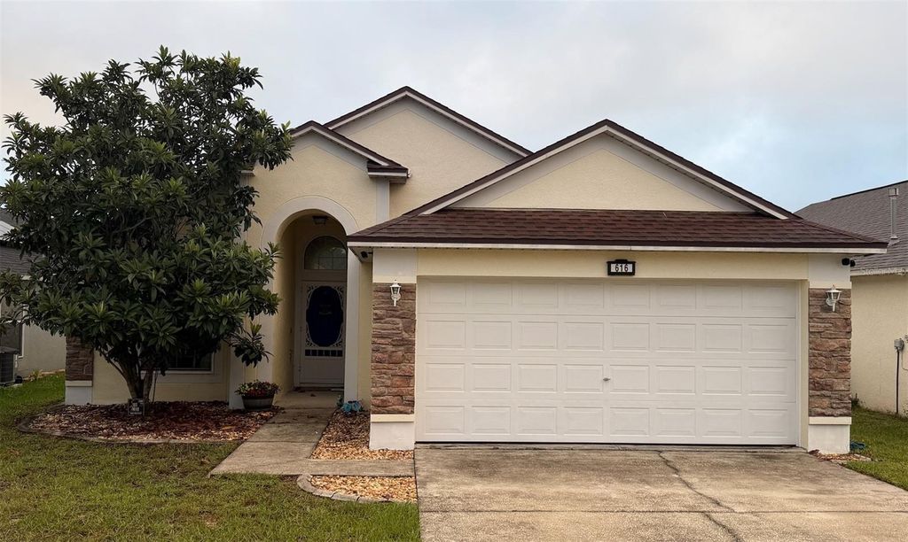Photo of 616 Nicholson Drive, Davenport, FL 33837 (MLS # G5103570)